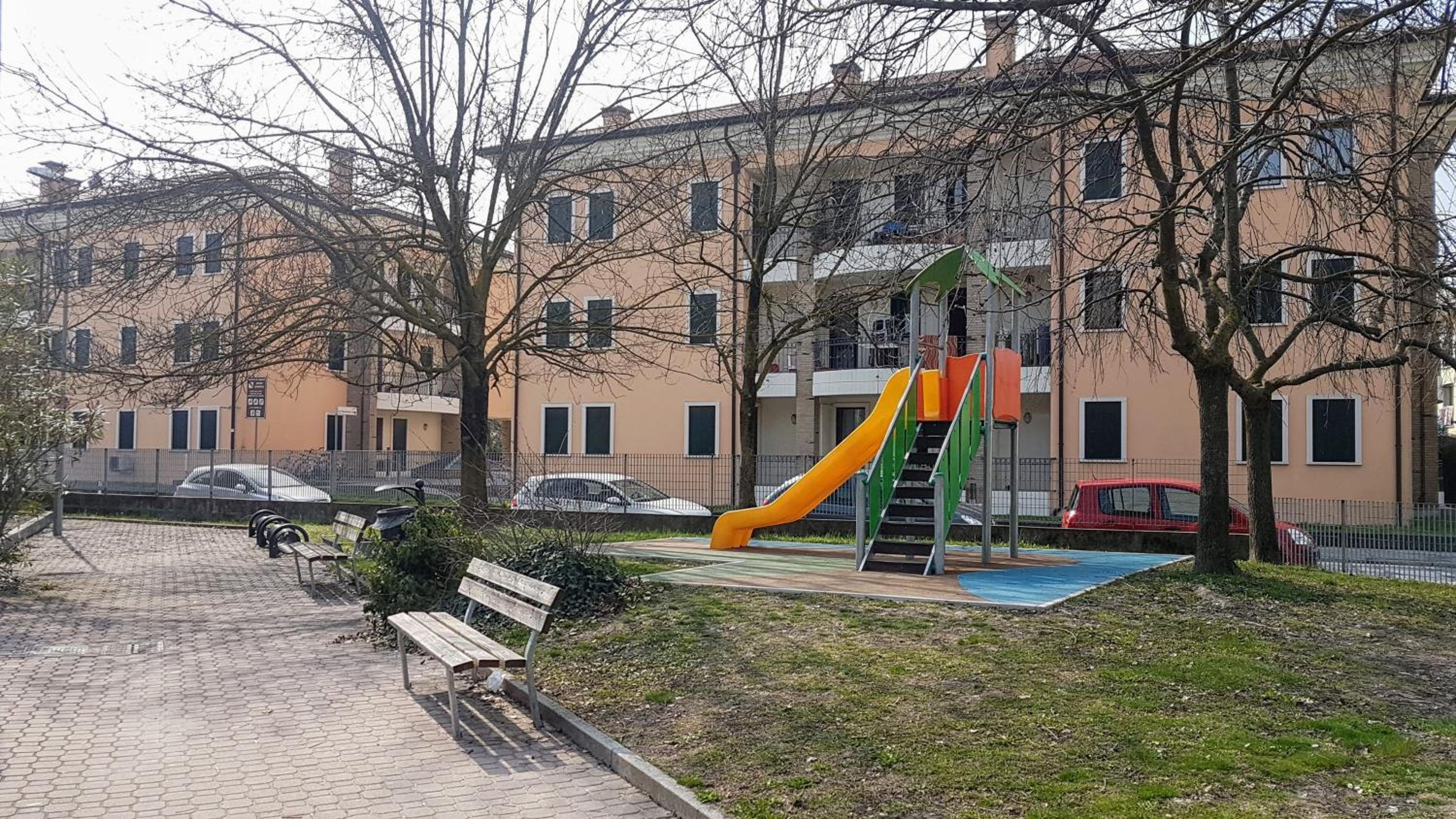 Vicino ad Agripolis fra Venezia e Padova in un piccolo paese - Maya