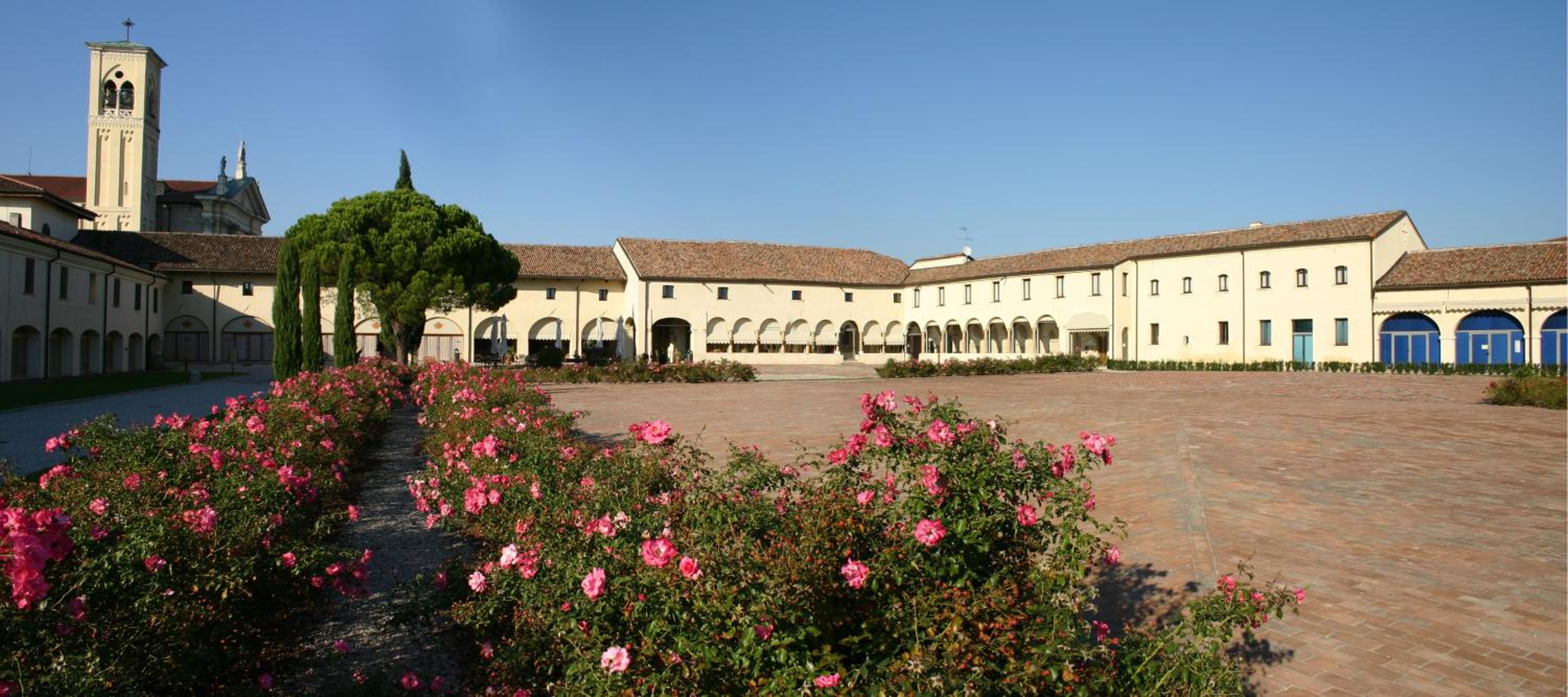 Vicino ad Agripolis fra Venezia e Padova in un piccolo paese - Maya