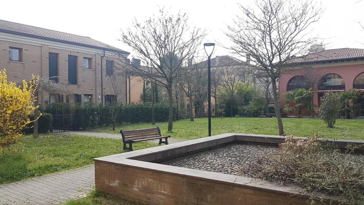 Vicino ad Agripolis fra Venezia e Padova in un piccolo paese - Maya