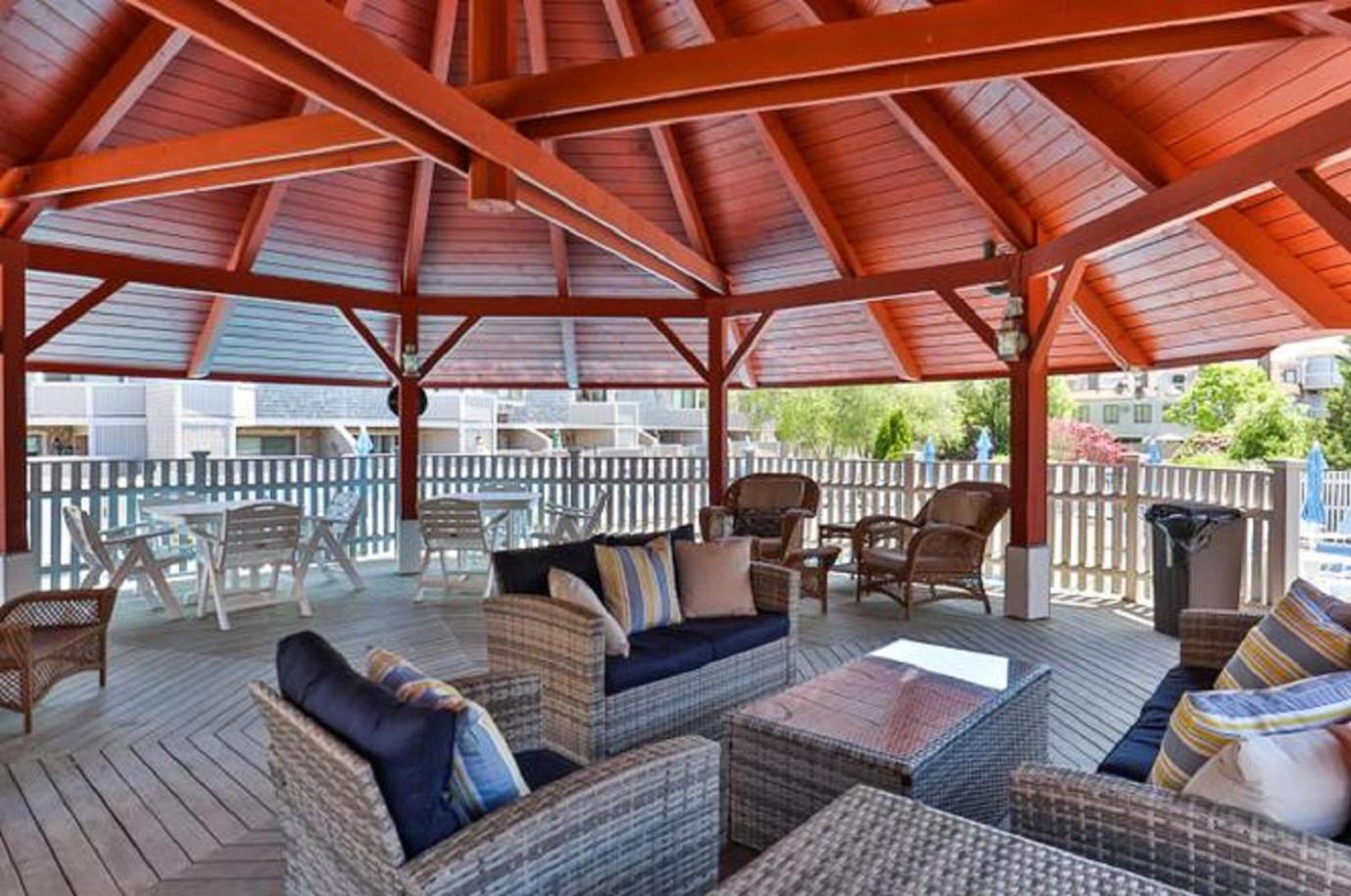 Spacious Oceanfront 3BR Condo with Private Beach in Ideal Hyannis Location