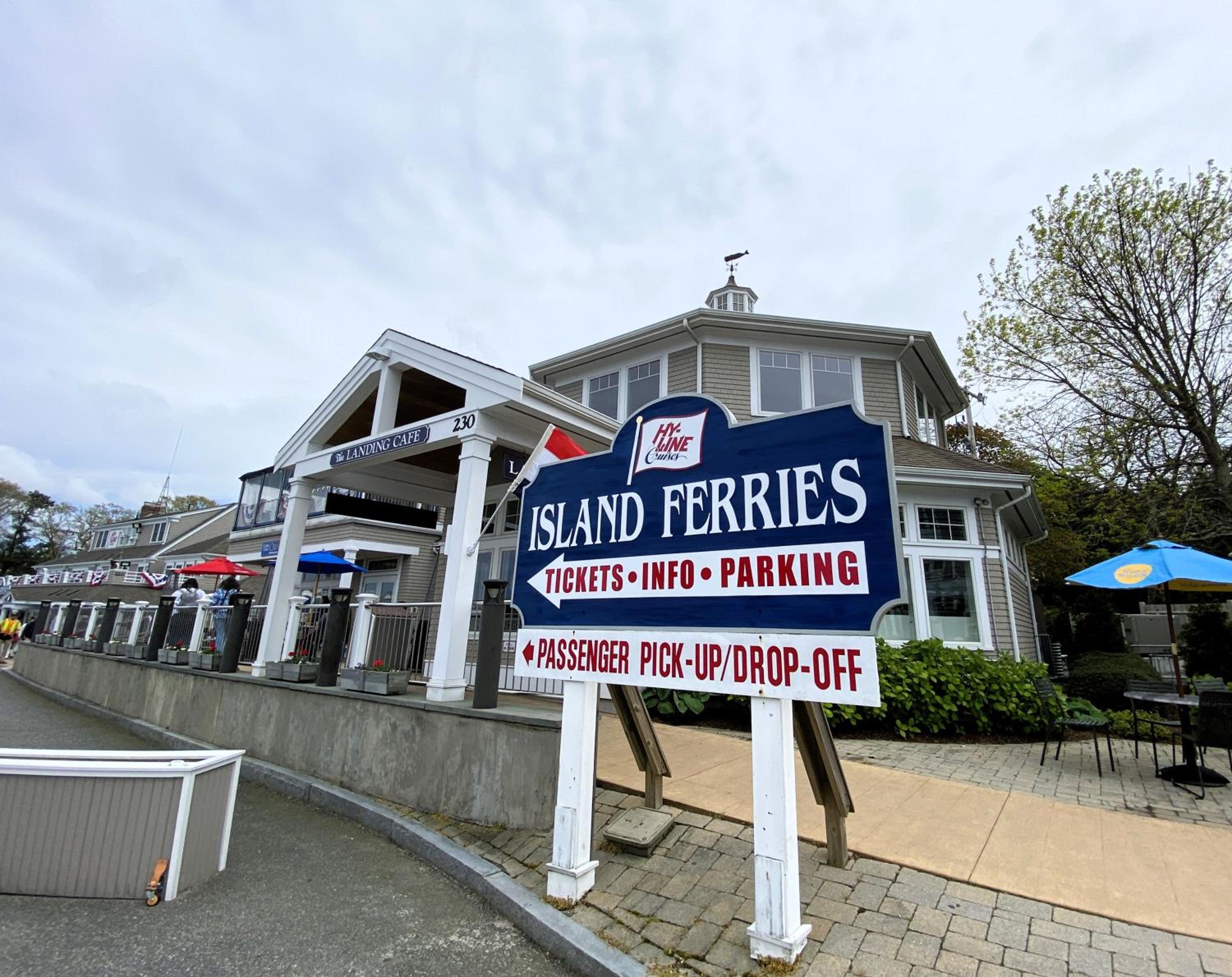 Spacious Oceanfront 3BR Condo with Private Beach in Ideal Hyannis Location
