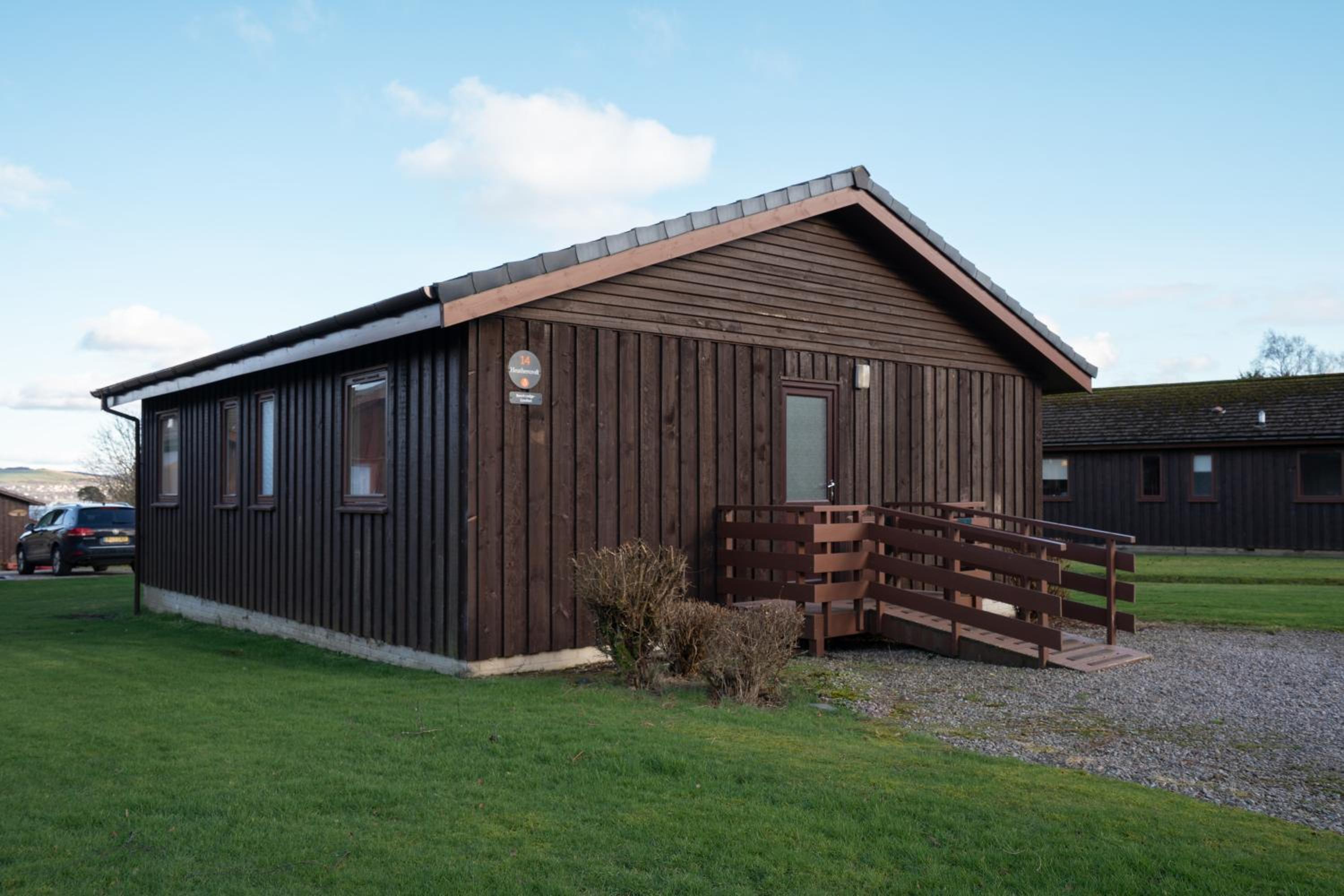 3Bed Lodge - Hot Tub - by Holiday Homes