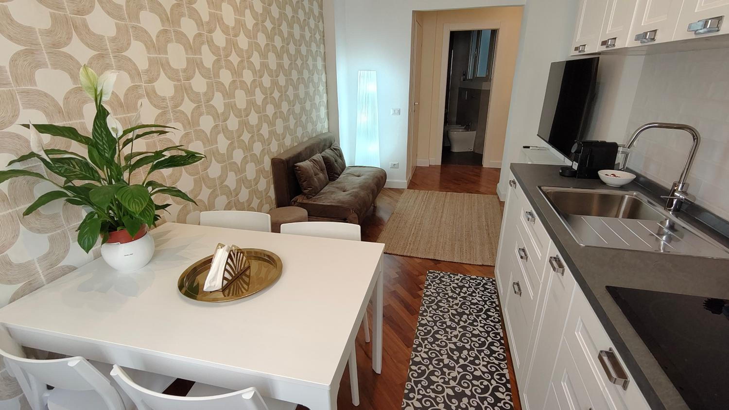 La Casa Di Elda - 2 Camere - Metro B