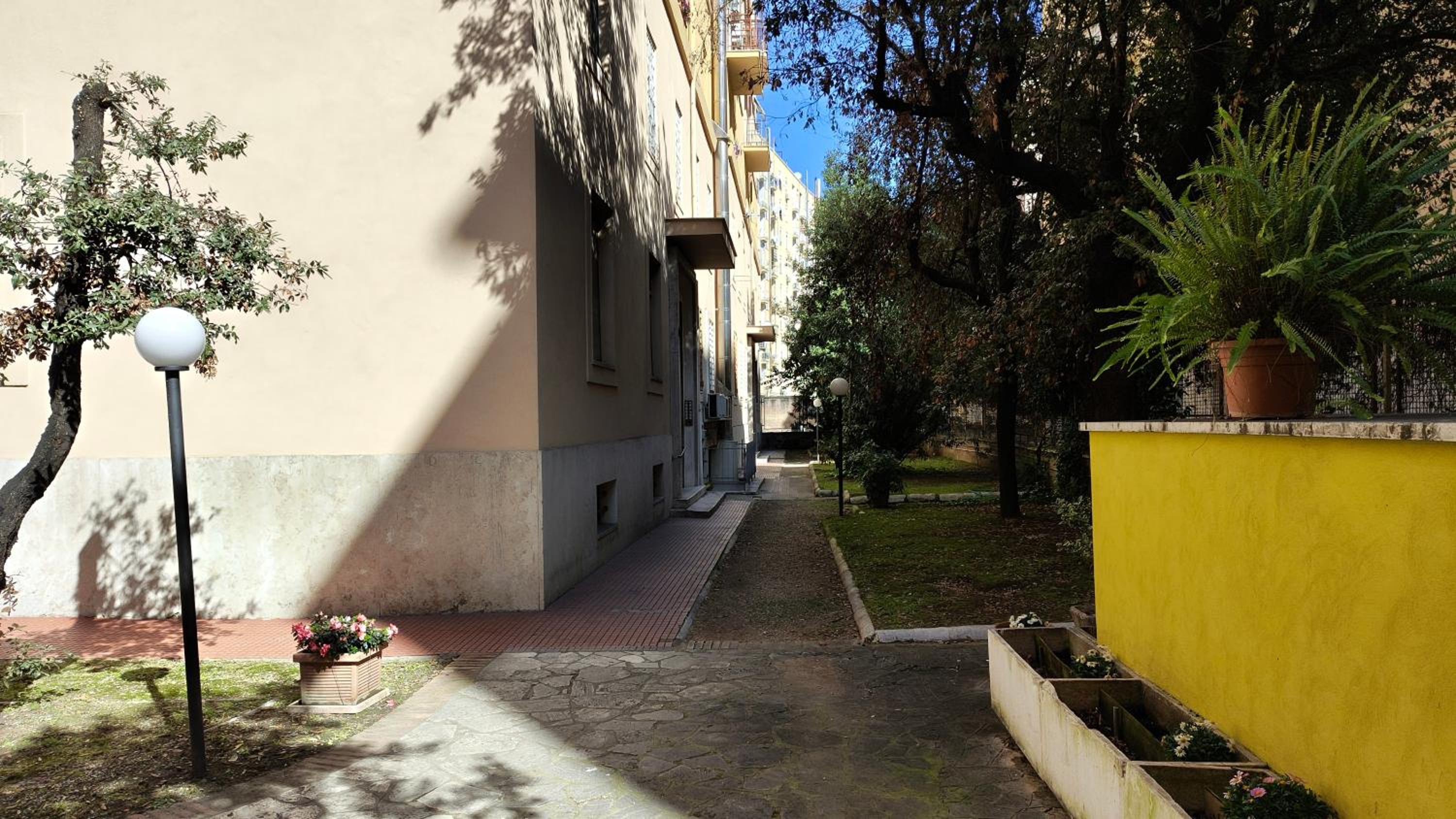 La Casa Di Elda - 2 Camere - Metro B