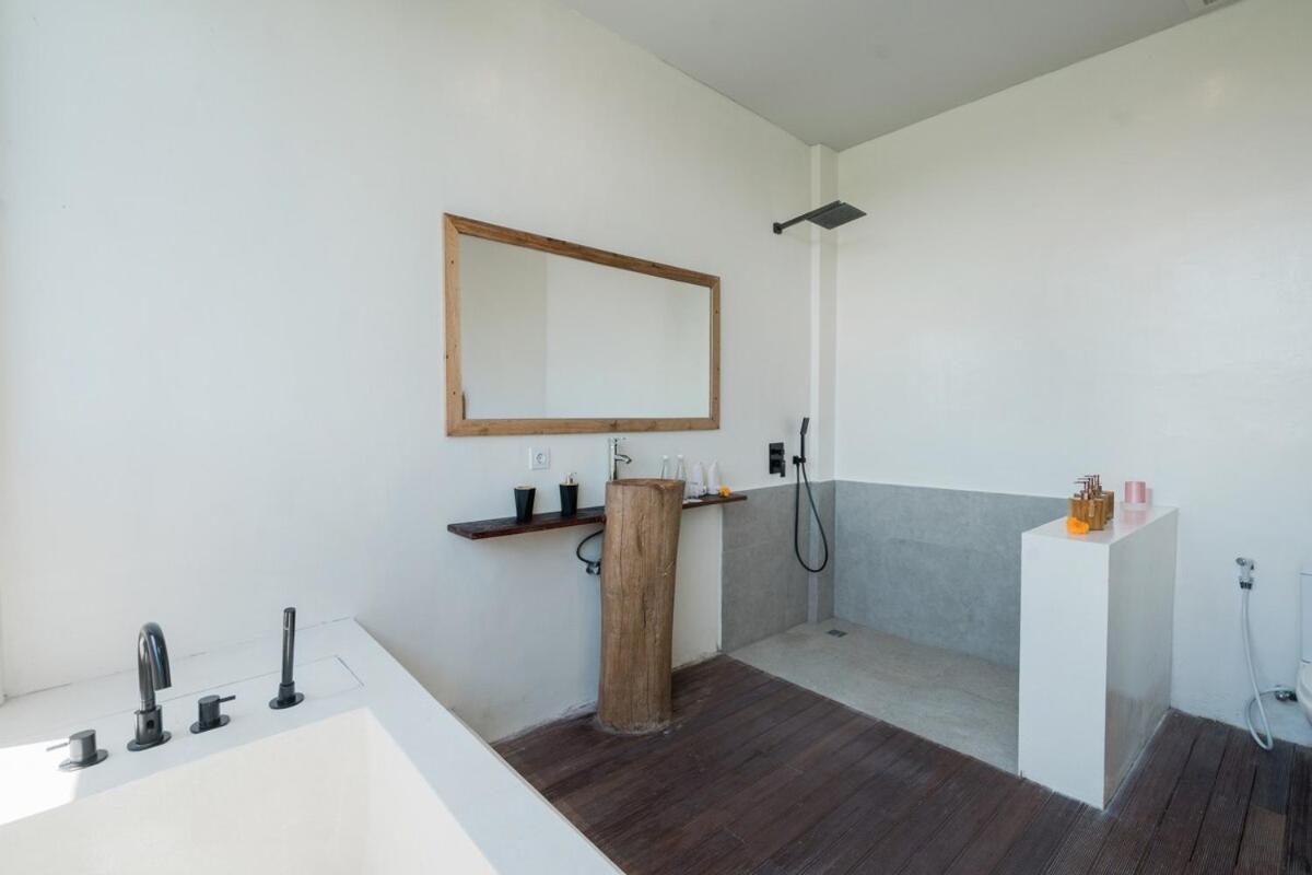 Villa Kanan Seminyak - Stylish 2BR Villa Private Pool