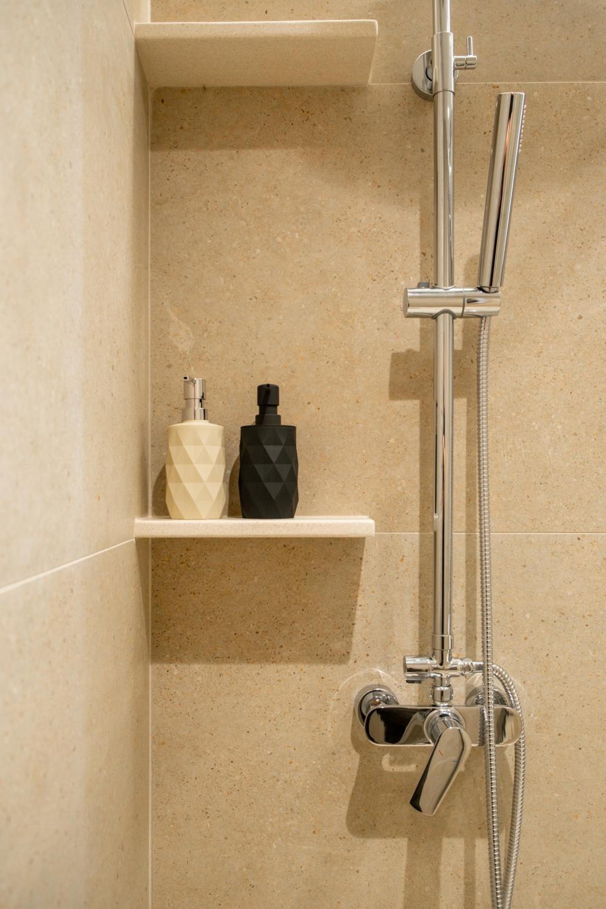 City Rose Luxury Apartment