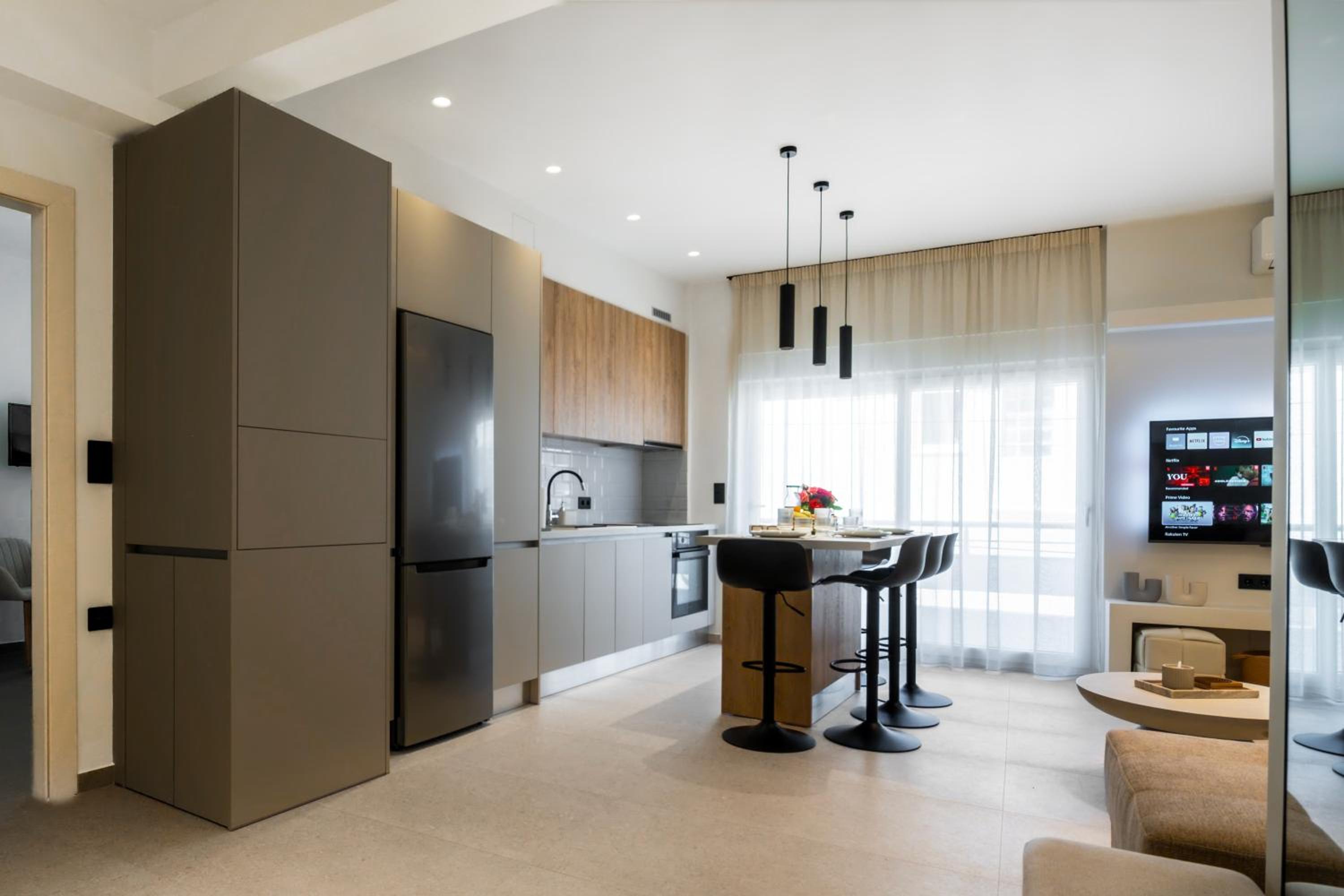 City Rose Luxury Apartment