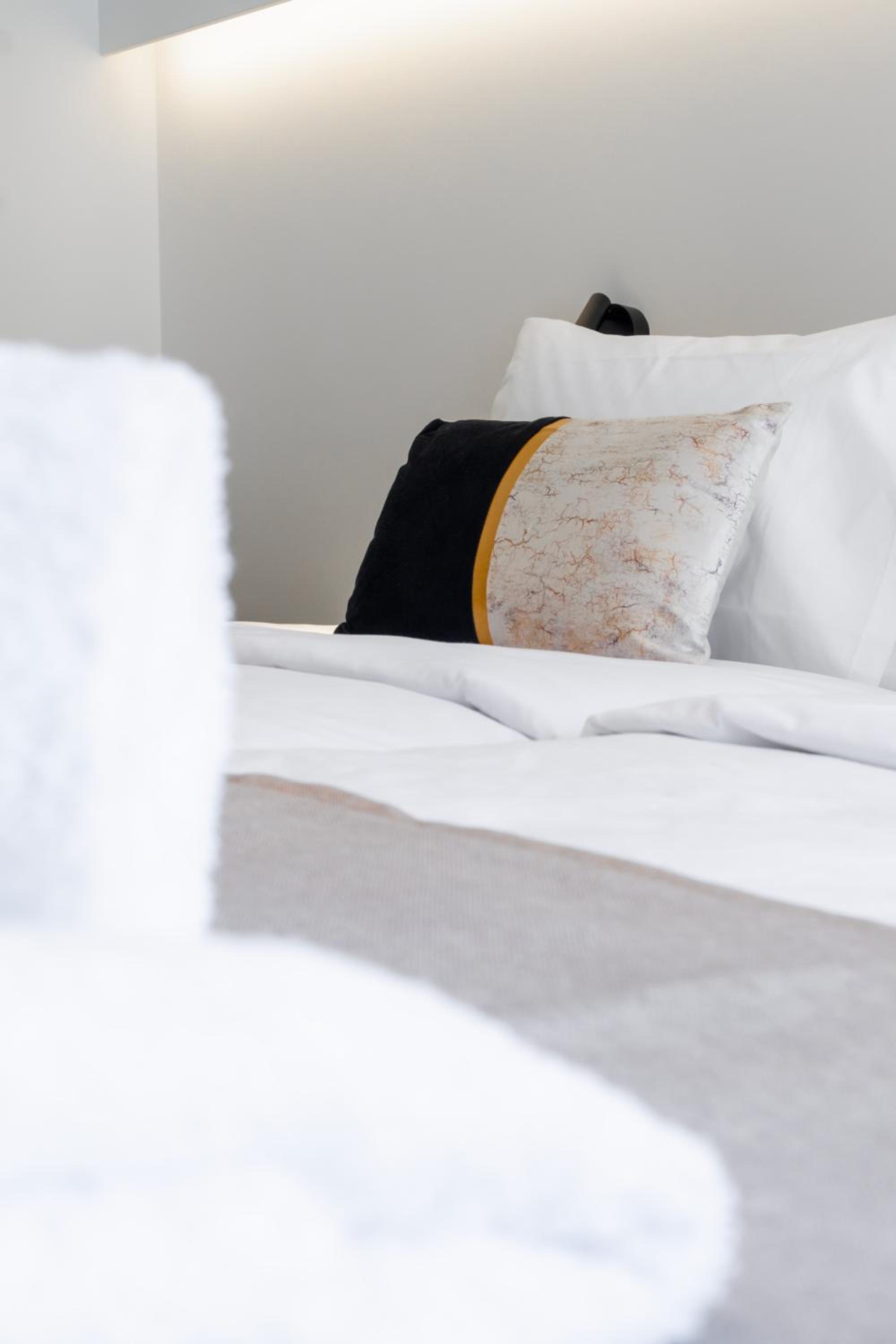 City Rose Luxury Apartment