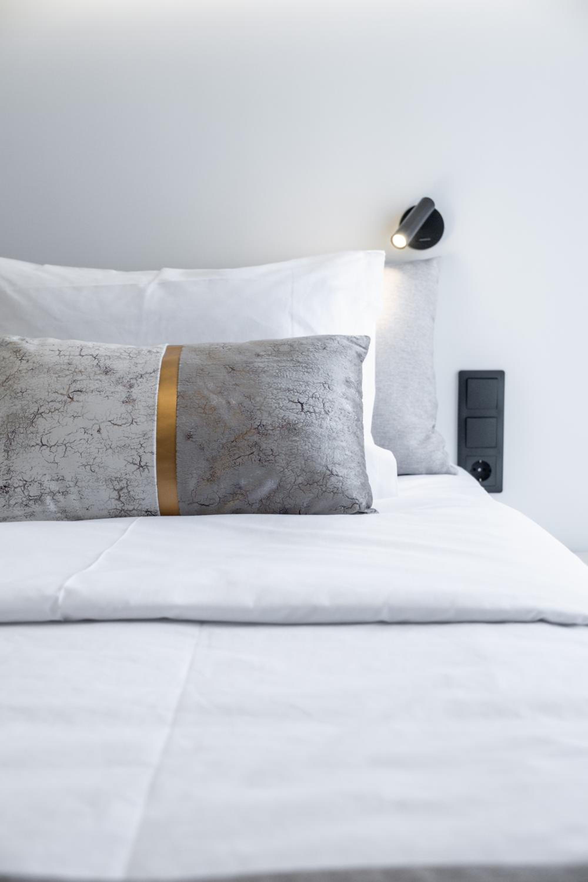 City Rose Luxury Apartment