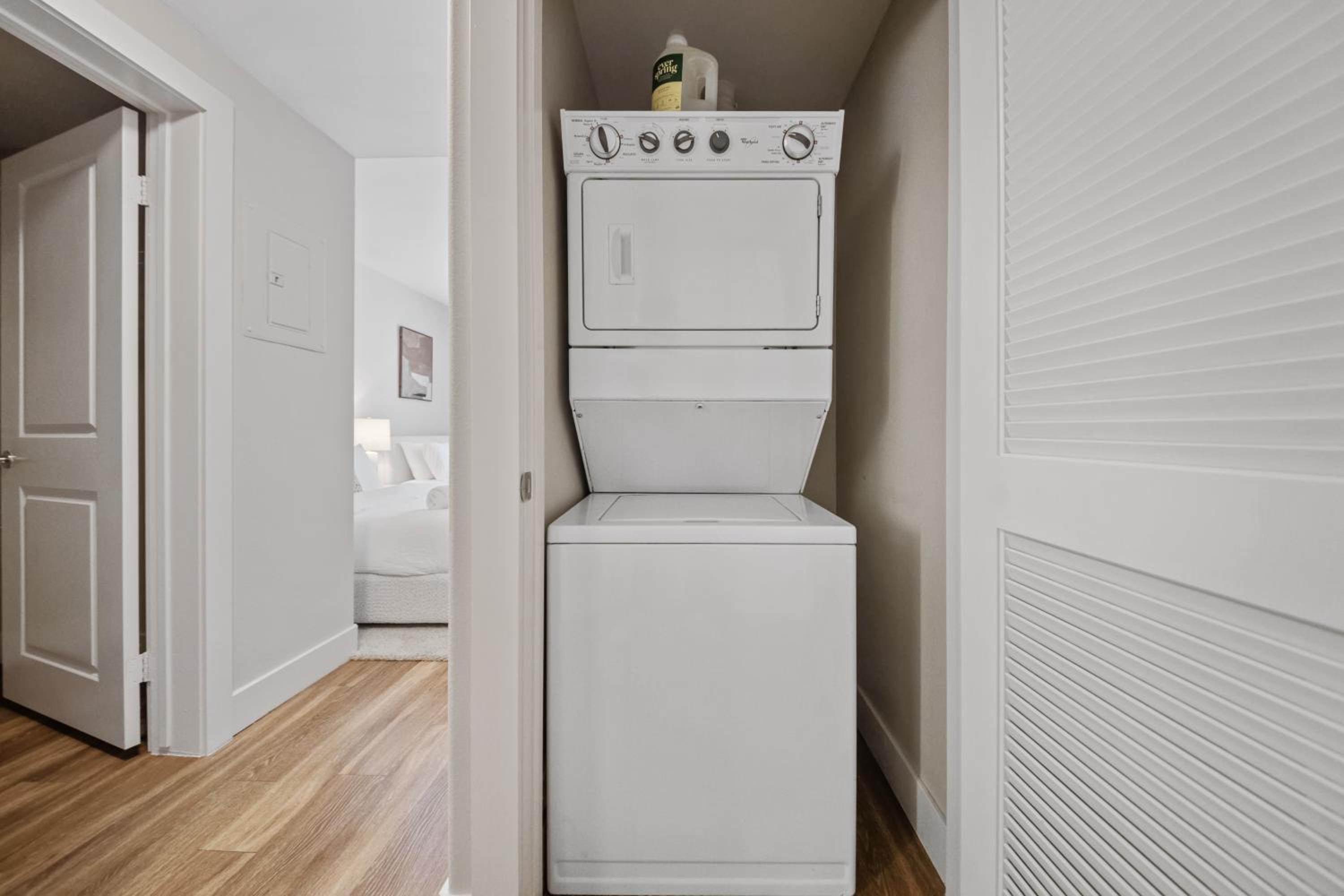Promo Casa Miel Heart of Westwood Luxury Condo