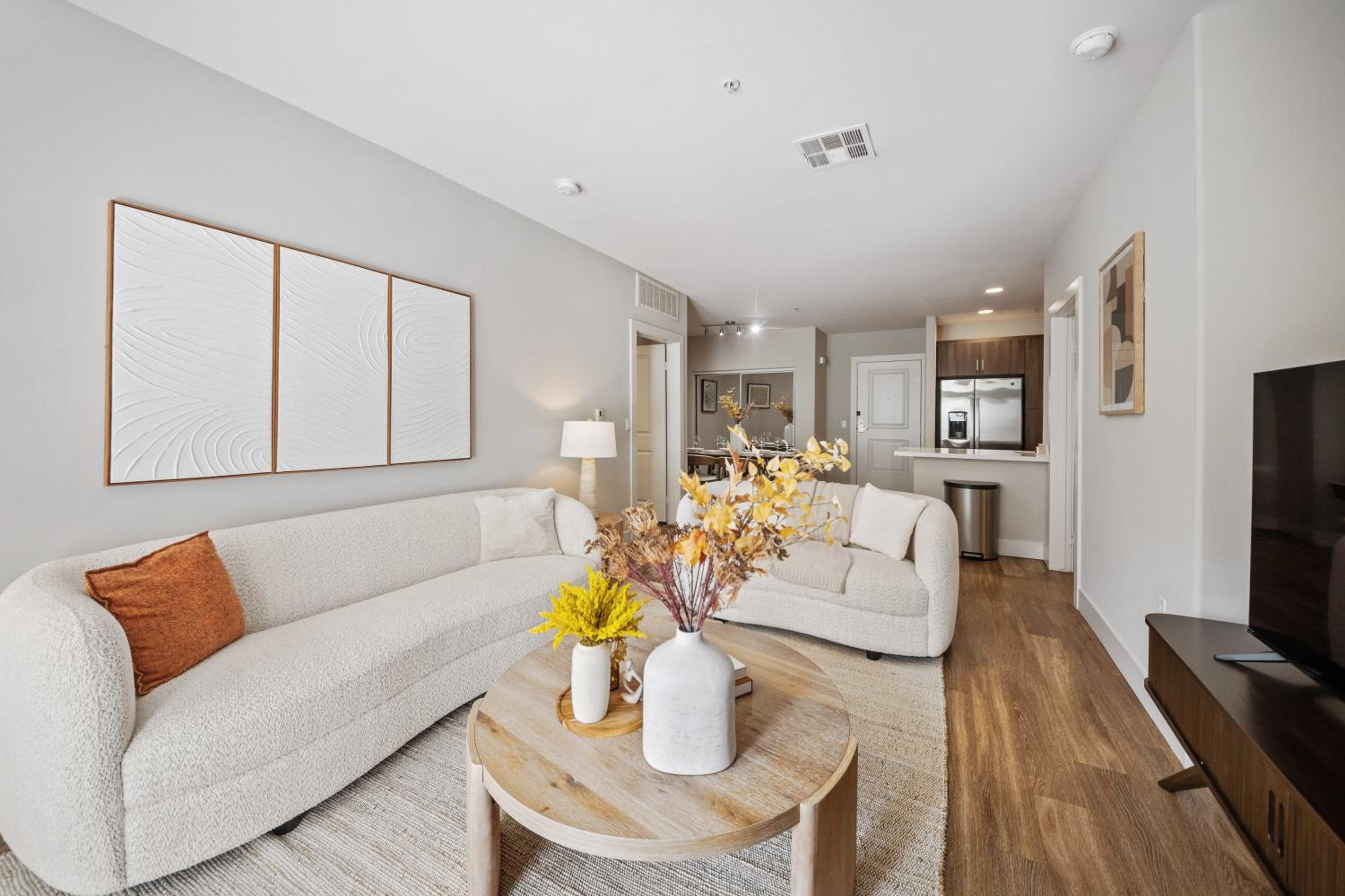 Promo Casa Miel Heart of Westwood Luxury Condo