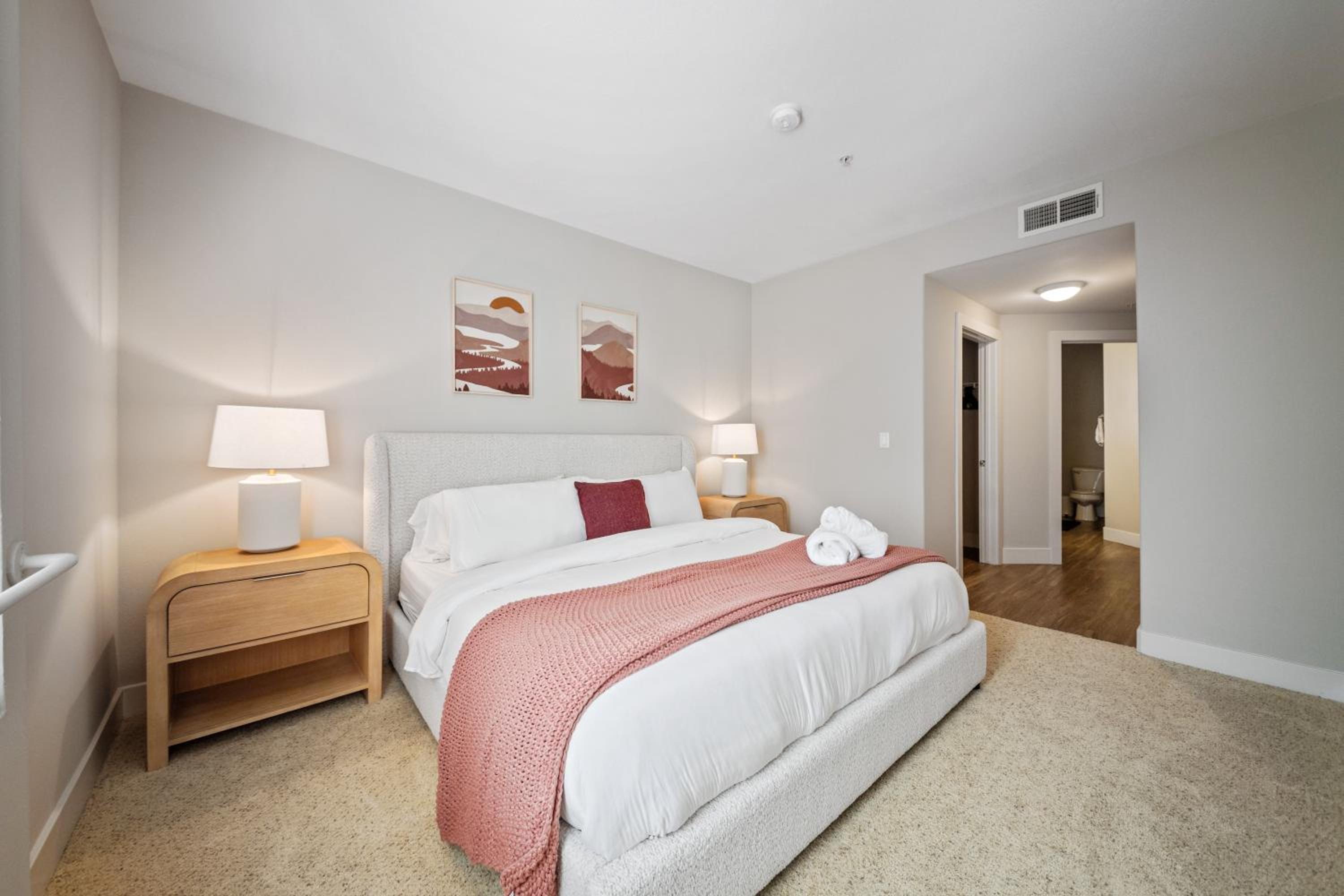 Promo Casa Miel Heart of Westwood Luxury Condo