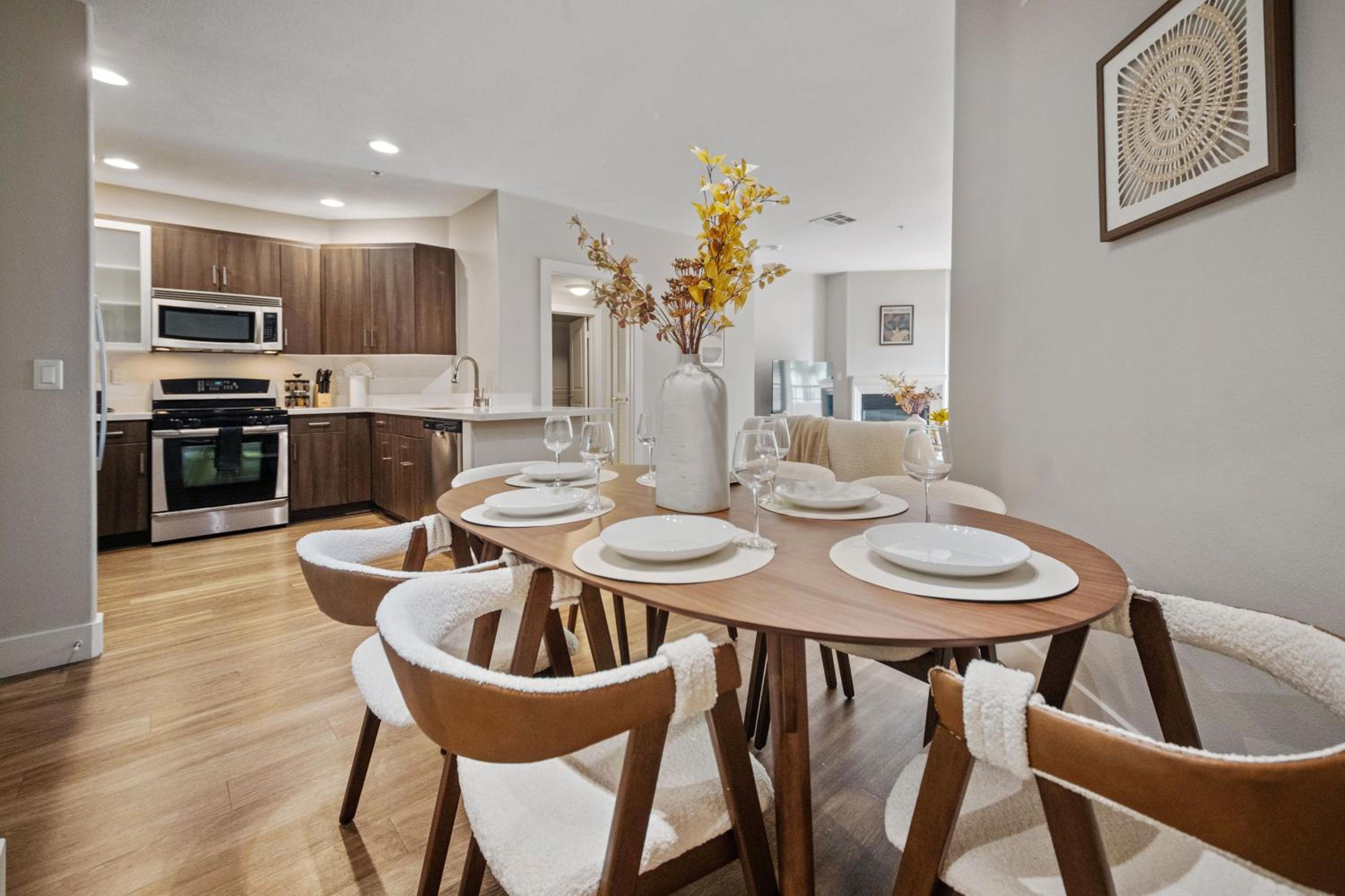 Promo Casa Miel Heart of Westwood Luxury Condo