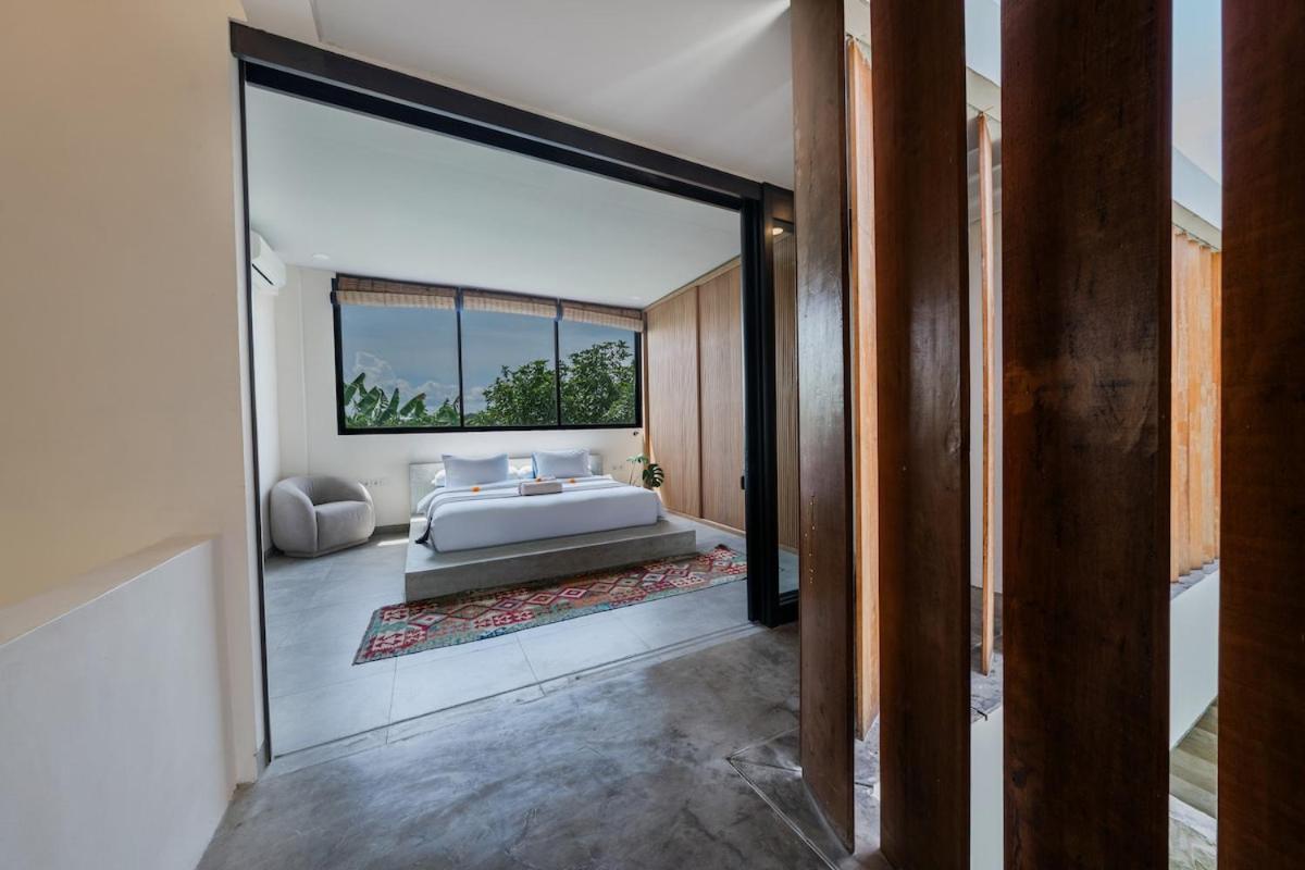 Villa Kiri - Modern 2BR Hideaway Rooftop & Private Pool