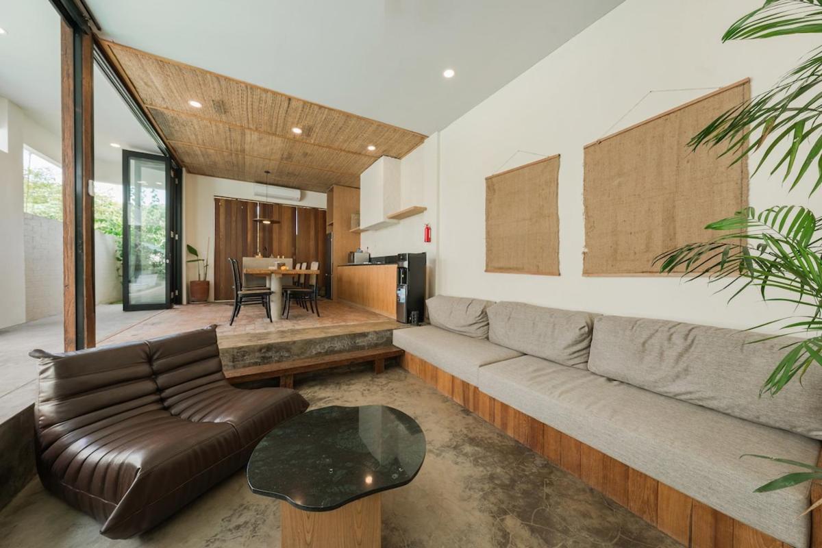Villa Kiri - Modern 2BR Hideaway Rooftop & Private Pool