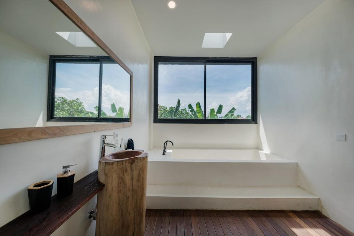Villa Kiri - Modern 2BR Hideaway Rooftop & Private Pool
