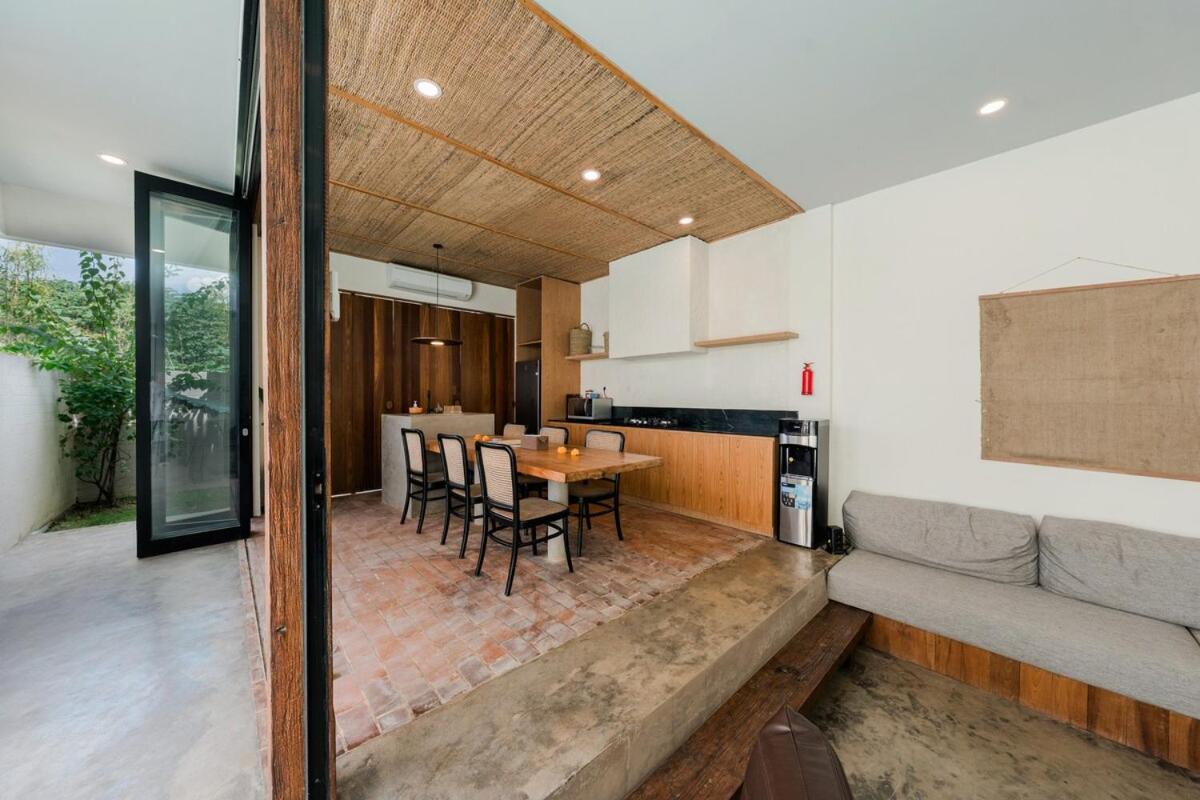 Villa Kiri - Modern 2BR Hideaway Rooftop & Private Pool