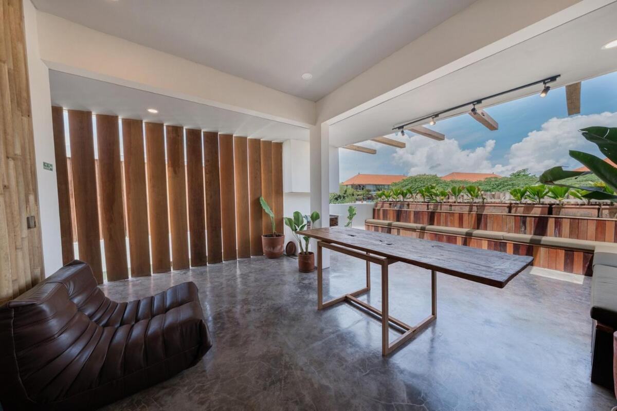 Villa Kiri - Modern 2BR Hideaway Rooftop & Private Pool