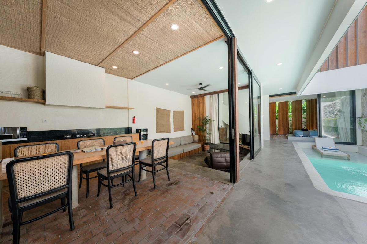 Villa Kiri - Modern 2BR Hideaway Rooftop & Private Pool