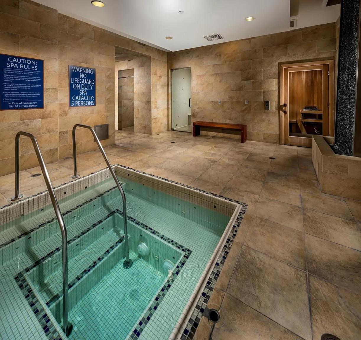 Promo Casa Miel Heart of Westwood Luxury Condo