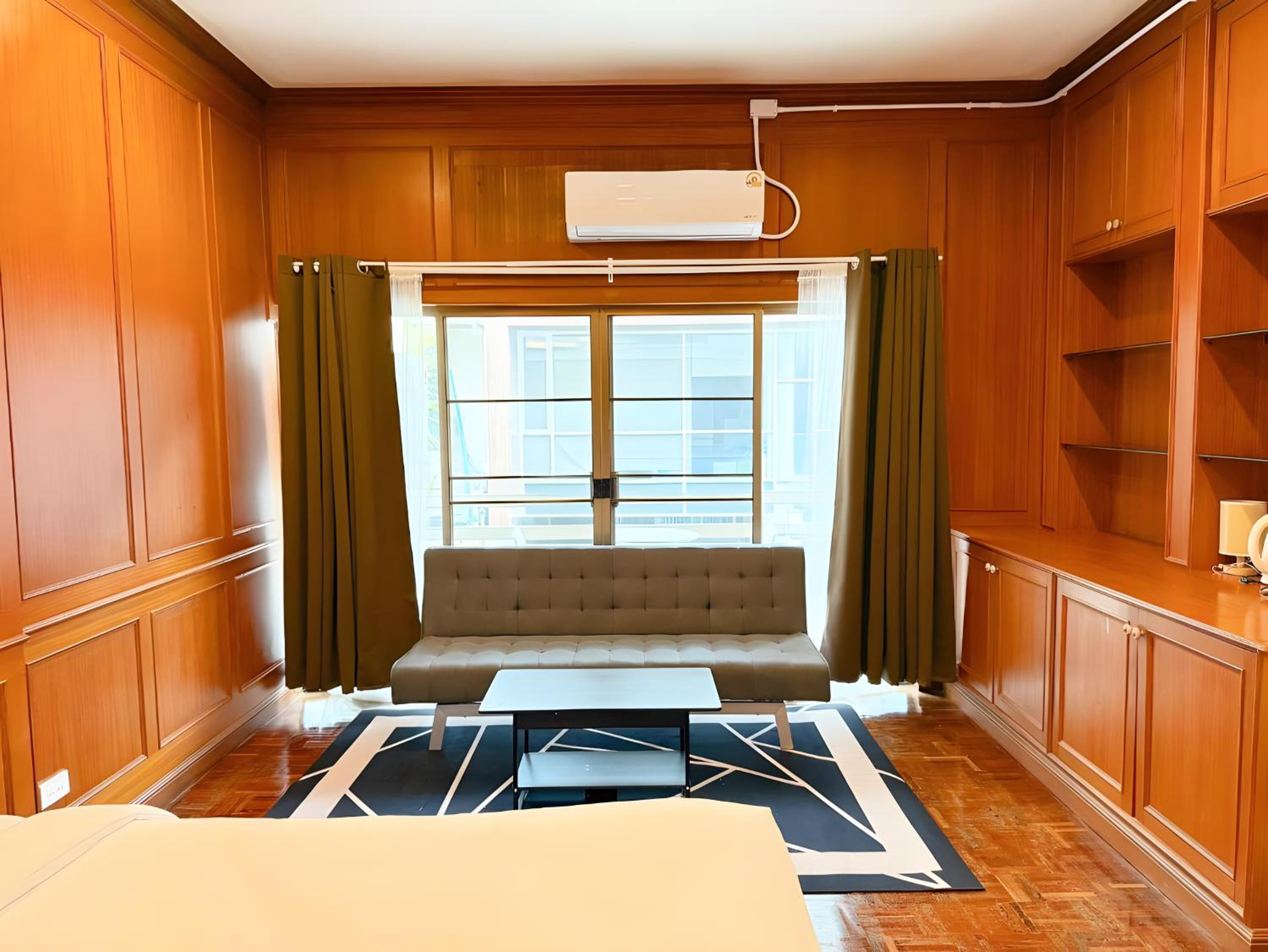 xx Stay On Sukhumvit Soi 11 BTS Nana