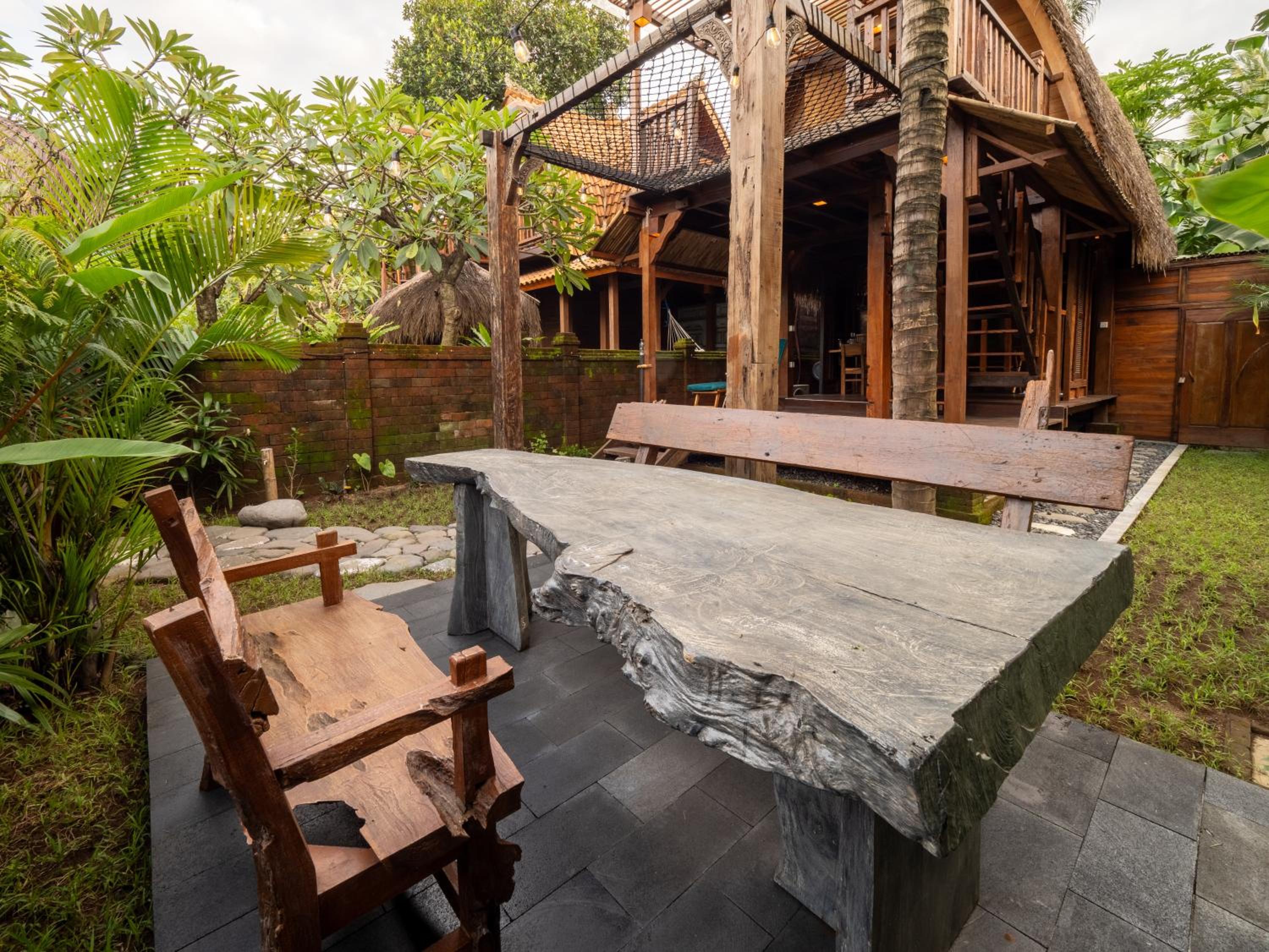 Aruna Jayanti Villa
