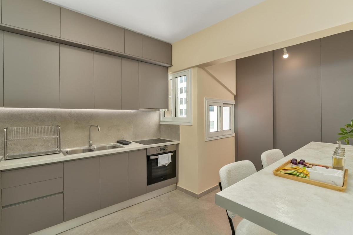 Ofi Continental - 3BR, Koukaki