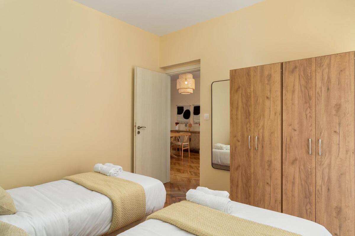 Ofi Continental - 3BR, Koukaki