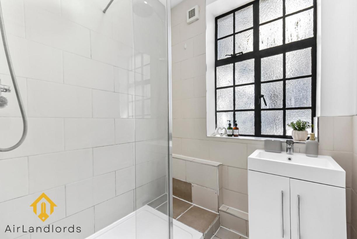 Stylish 3-Bedroom Flat in Belsize Park Perfect for Families Business Trips!