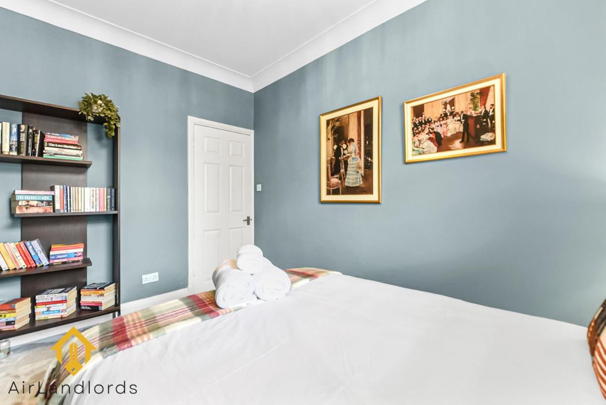 Stylish 3-Bedroom Flat in Belsize Park Perfect for Families Business Trips!