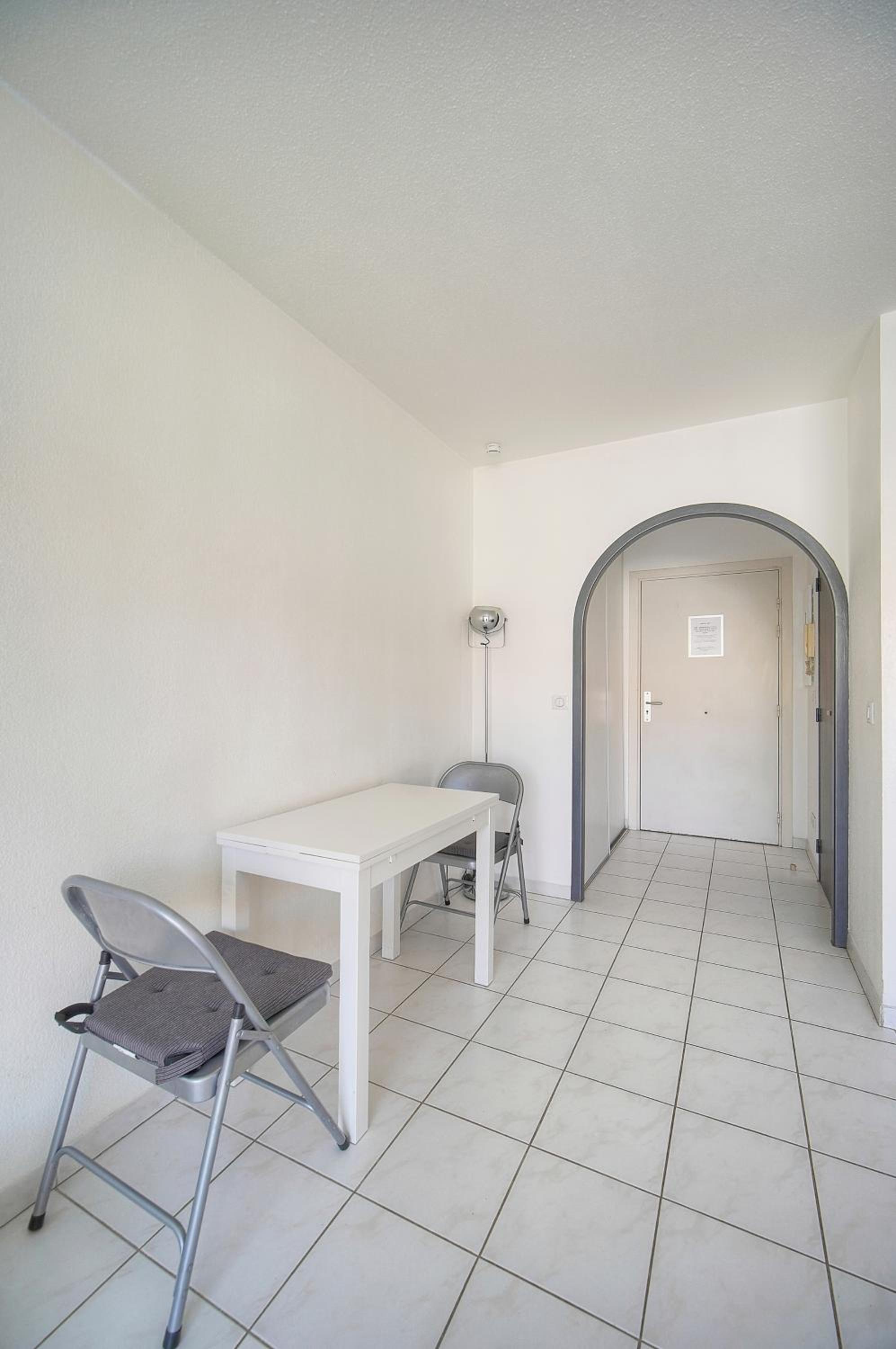 FRGK Gallieni Terrace Quiet Executive Stay Walk to Palais