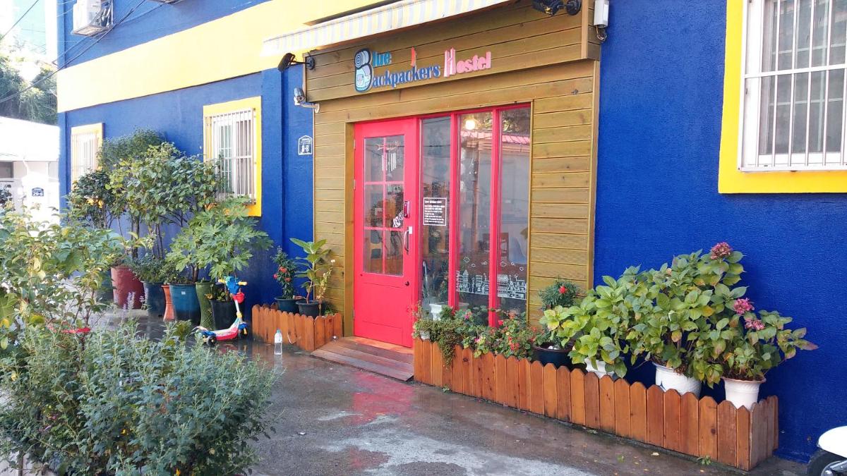 Blue Backpackers Hostel