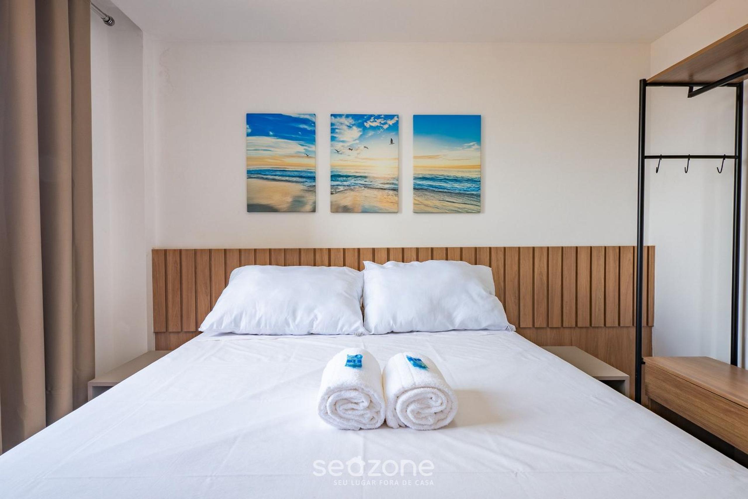 Apartments in a Condo with a Pool and Gym - AGA