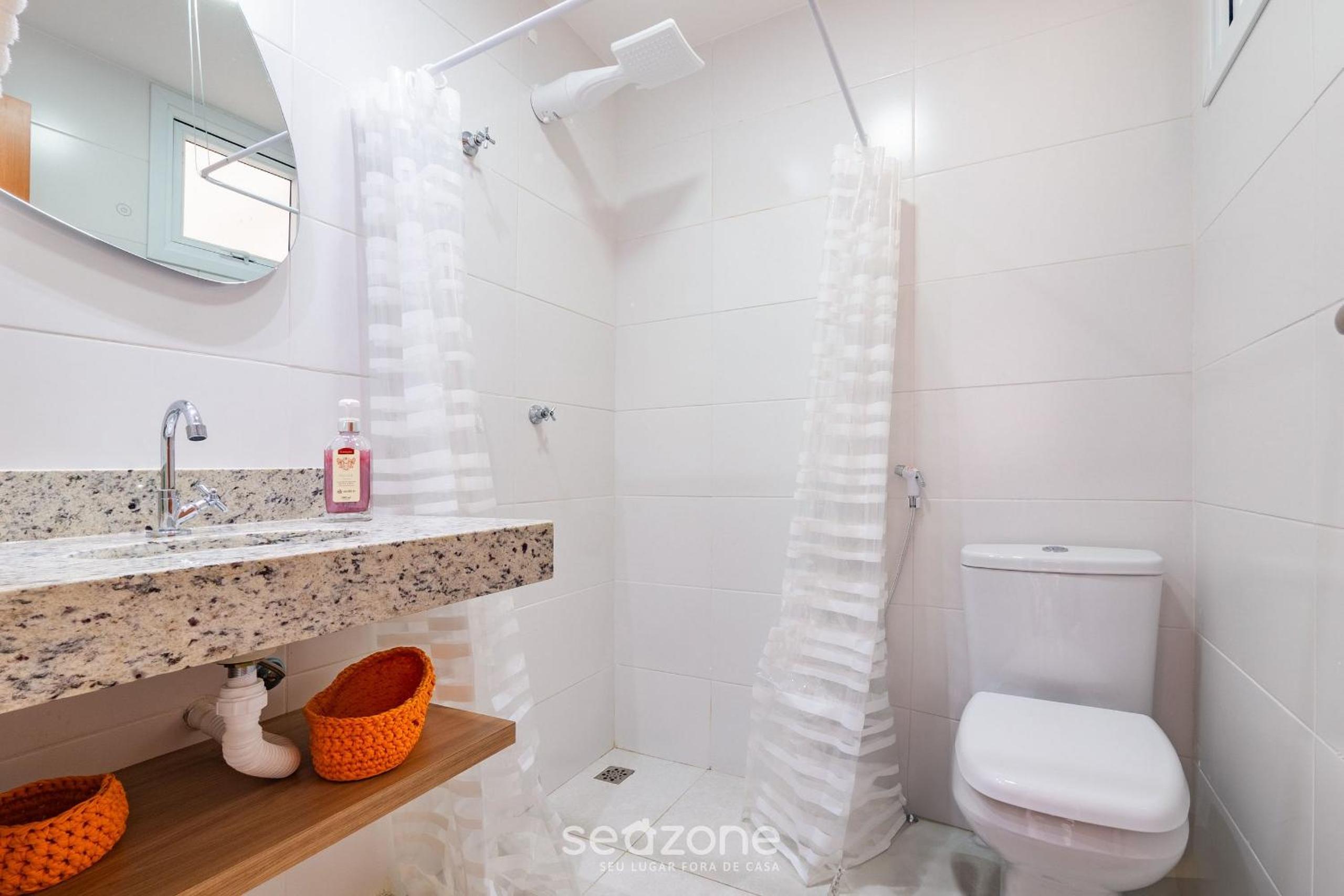 Apartments in a Condo with a Pool and Gym - AGA