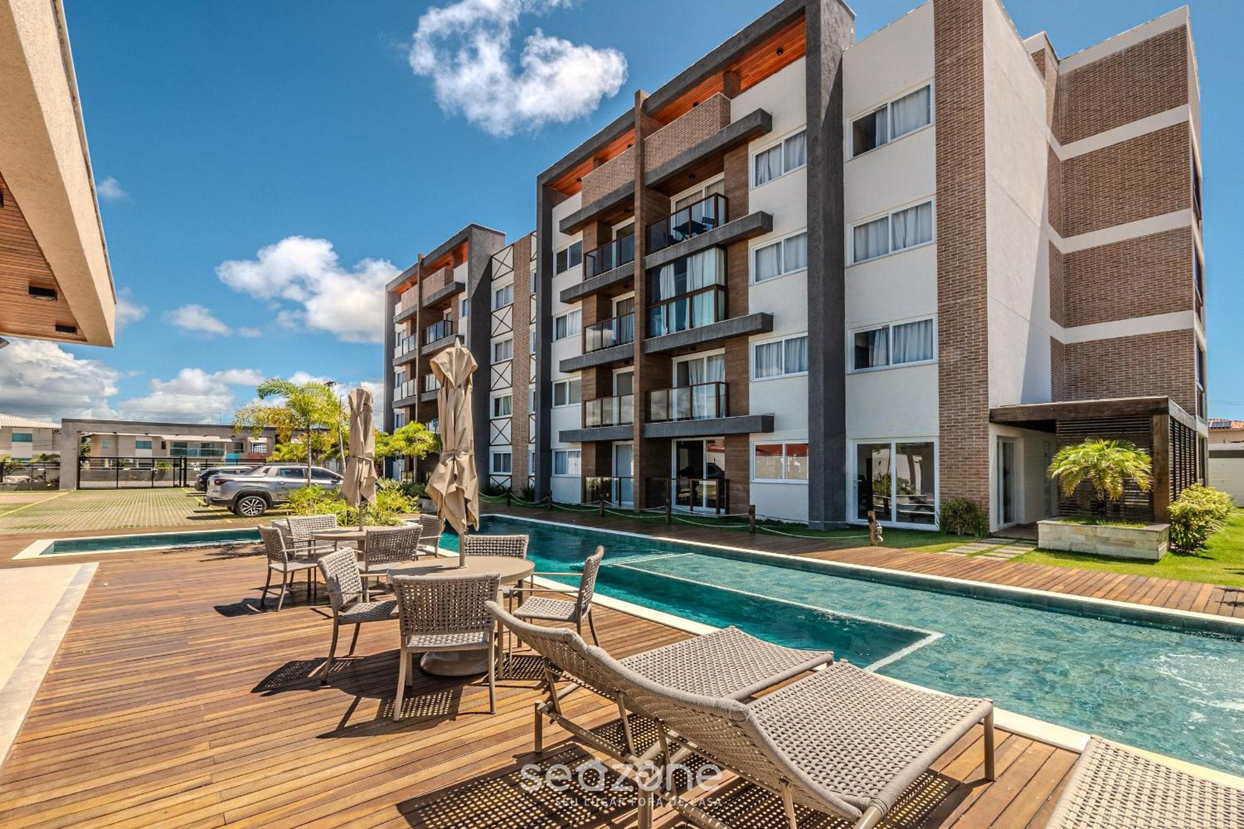 Apartments in a Condo with a Pool and Gym - AGA