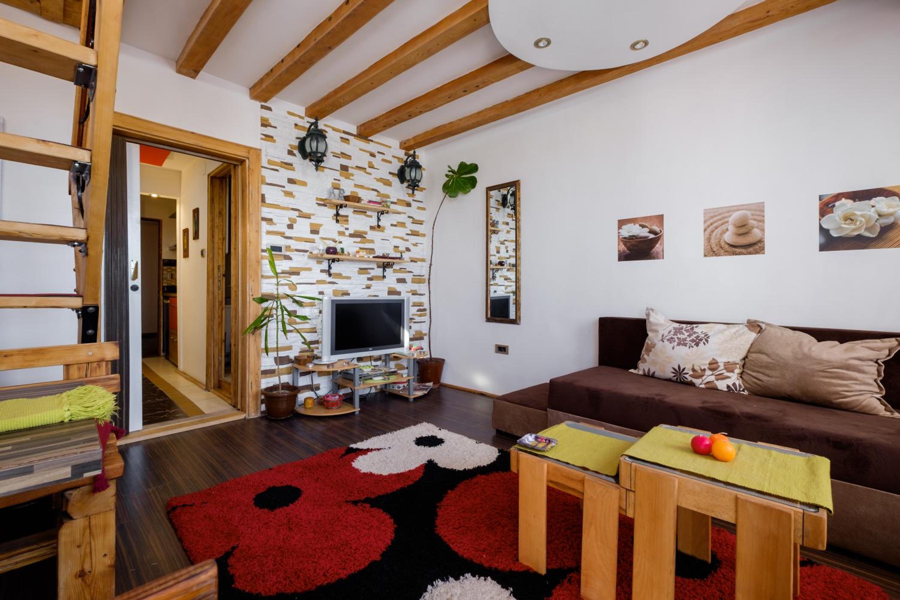 Apartment 14 view 3