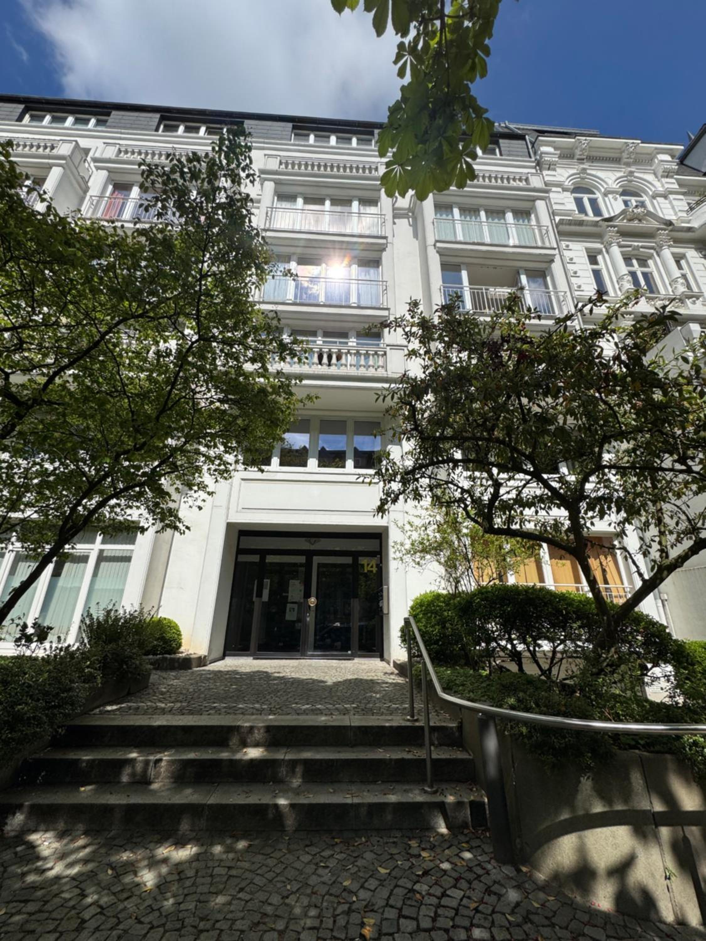 City Residence H14 - Prime location - perfect for Business & Lifestyle