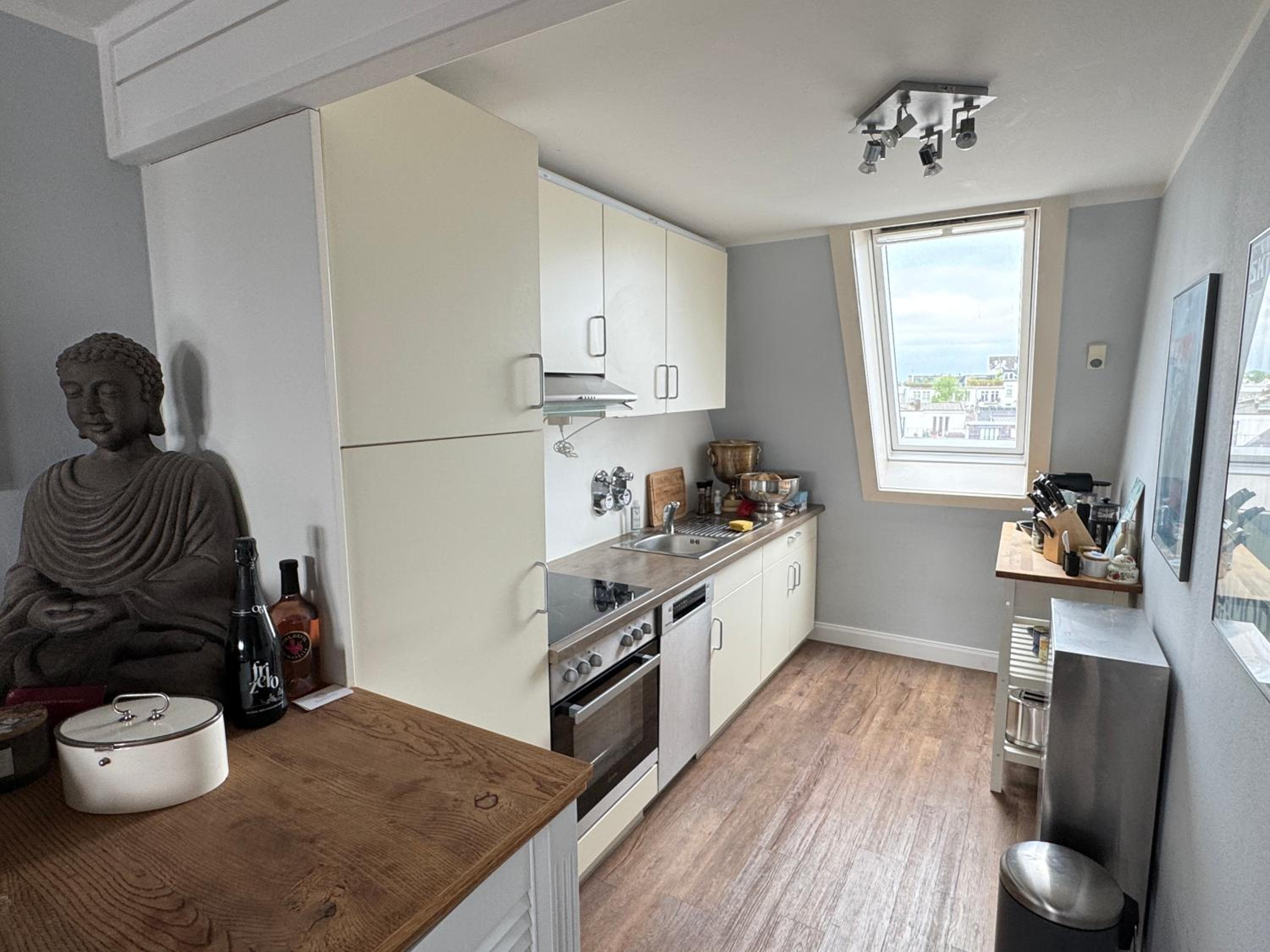 City Residence H14 - Prime location - perfect for Business & Lifestyle