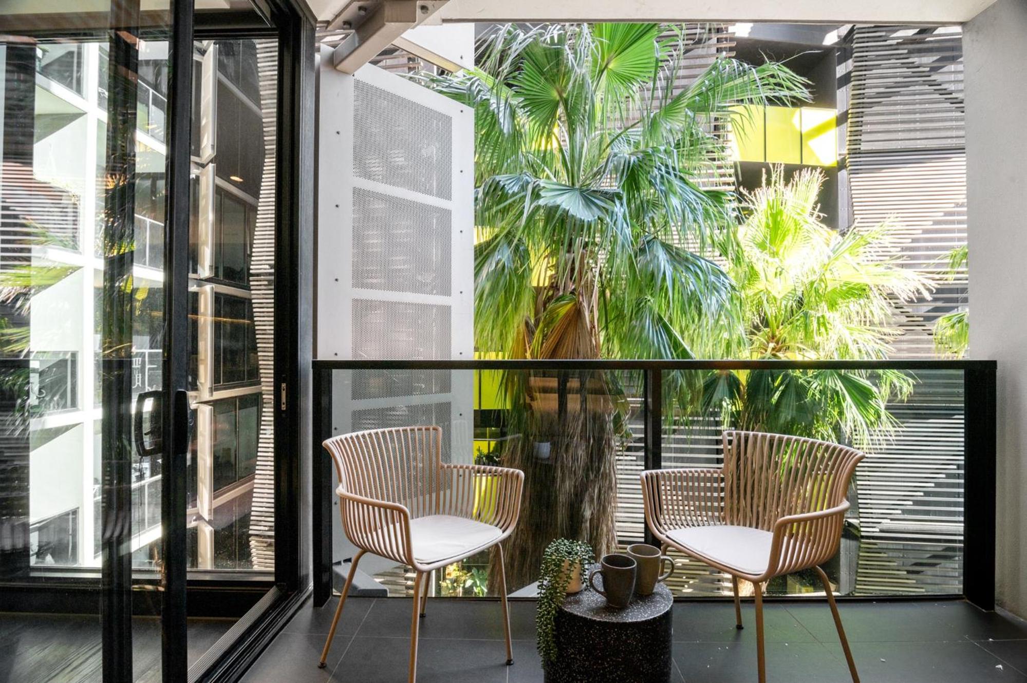 Elegant 1-Bed Apartment with Premium Amenities