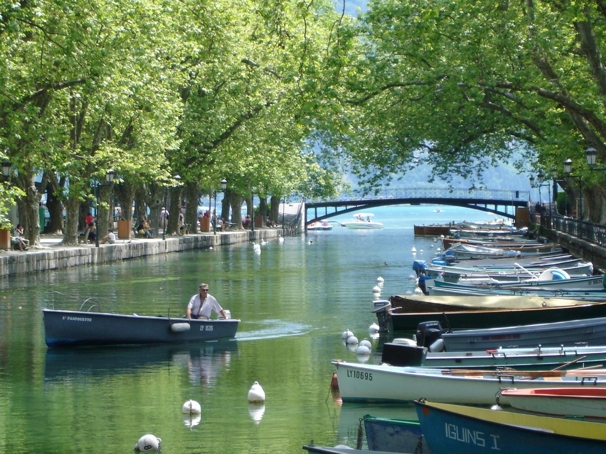 Annecy Historical Center - 165 square meter - 3 bedrooms & 3 bathrooms