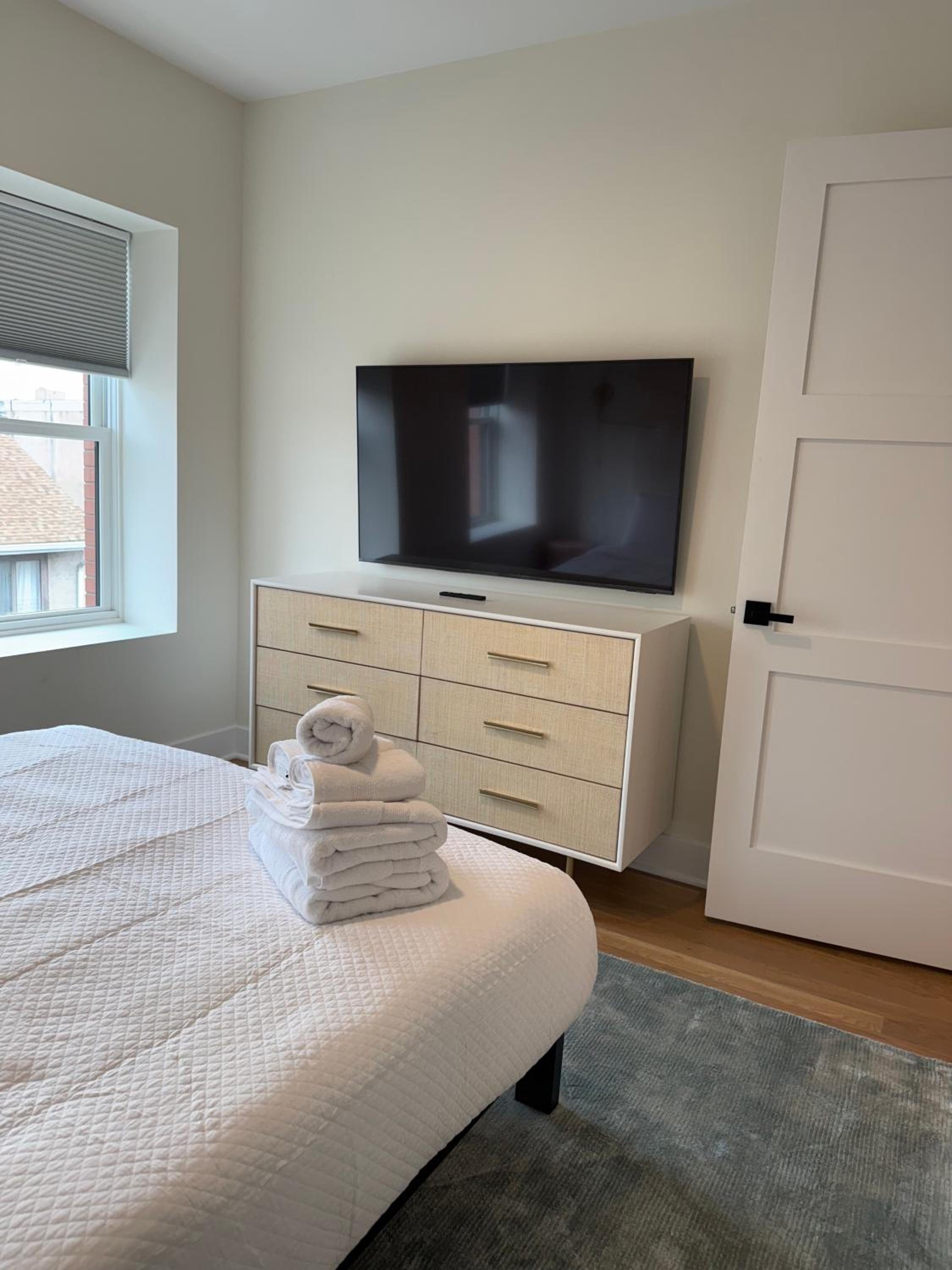 Hoboken 3BR Queen Loft