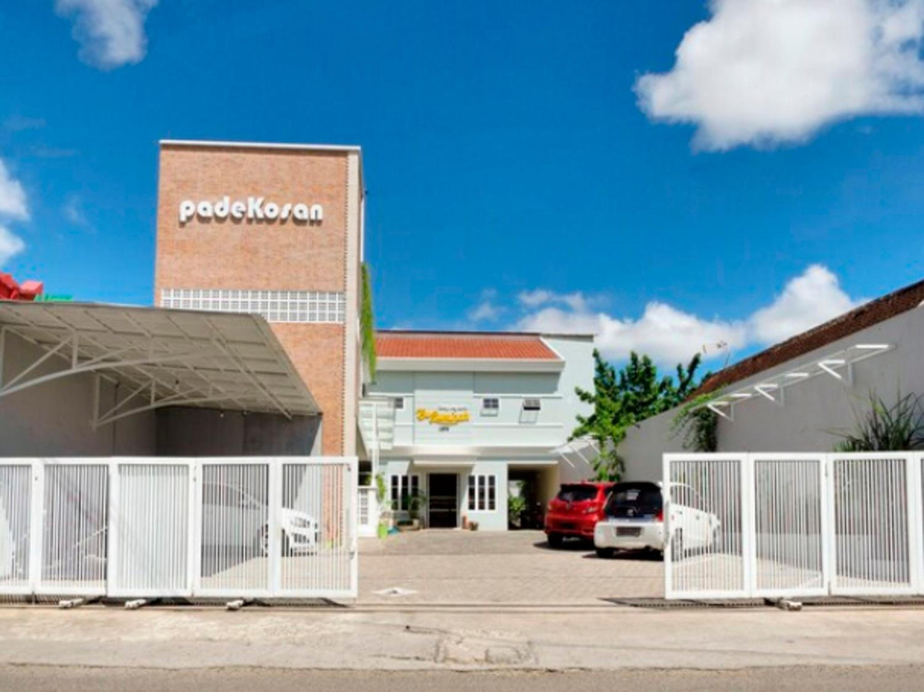 Padekostay