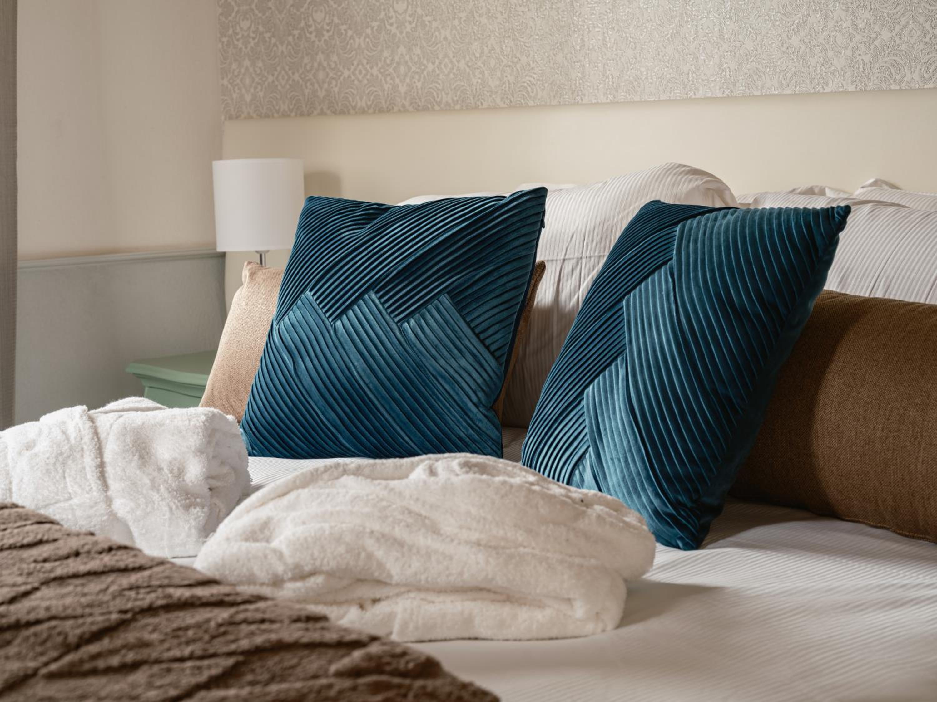 Cattania Suites and Rooms