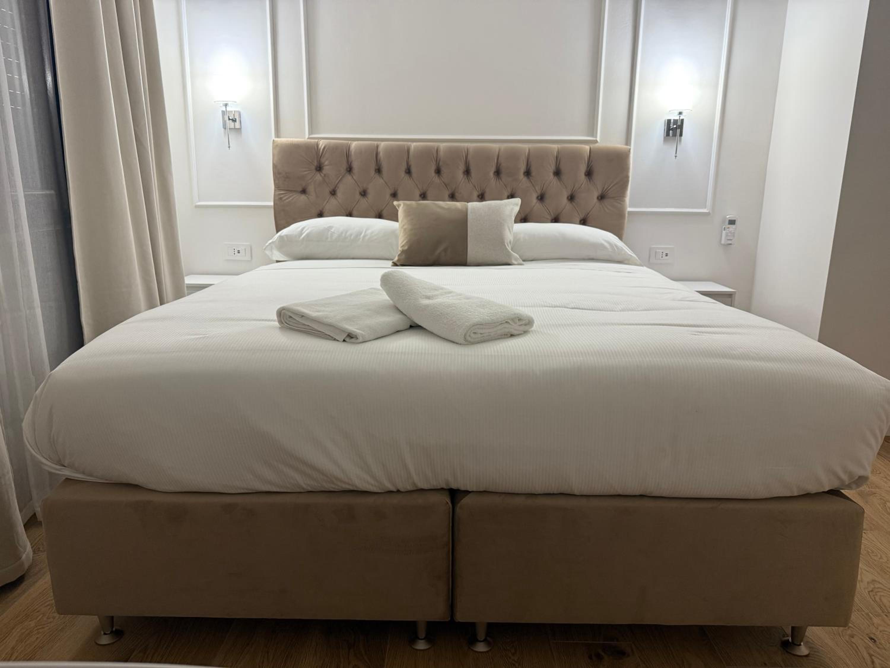 Emy Suites