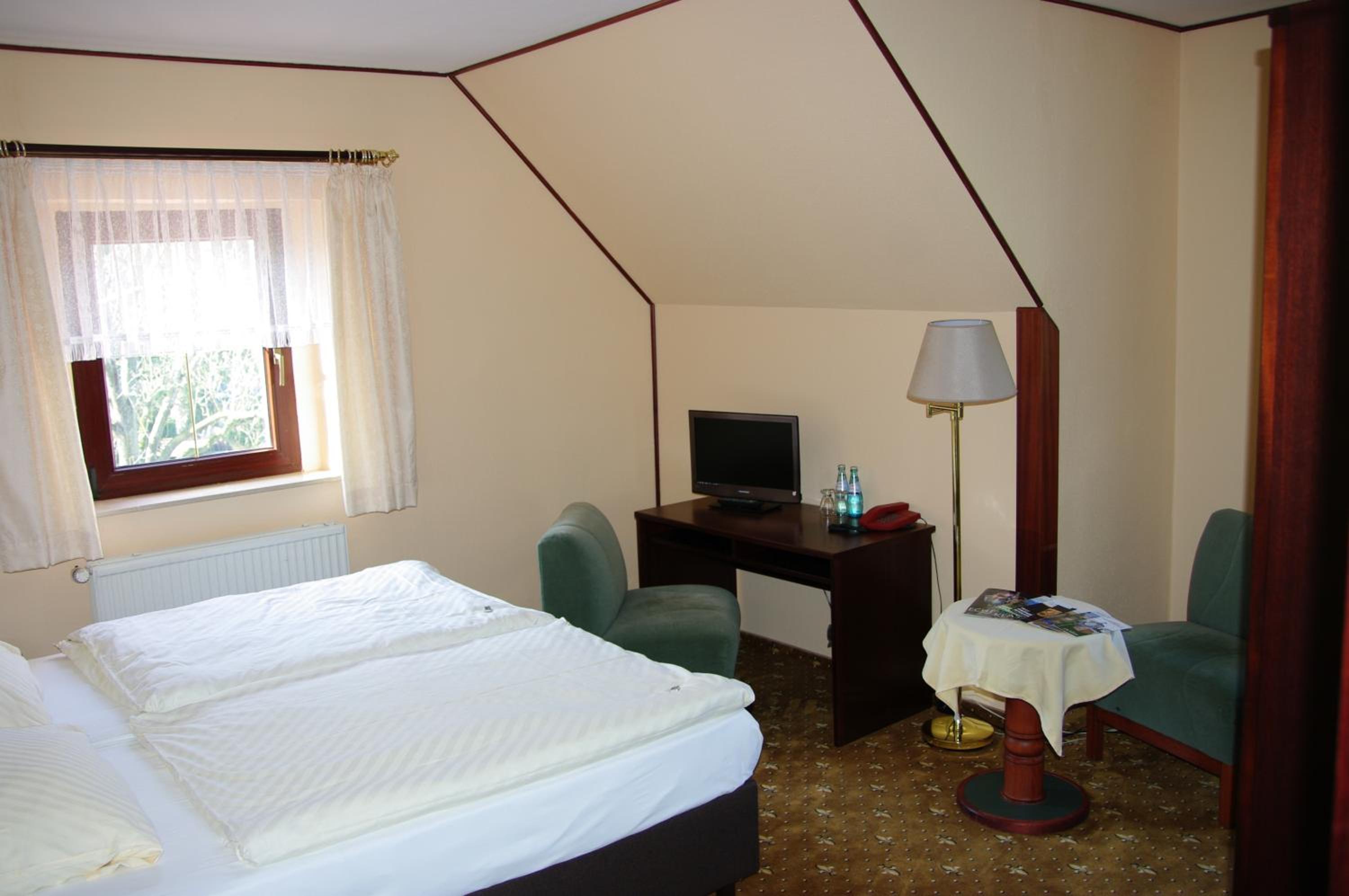 Landhotel Goldener Lowe mit Pension Am Taurastein - Property Image 9