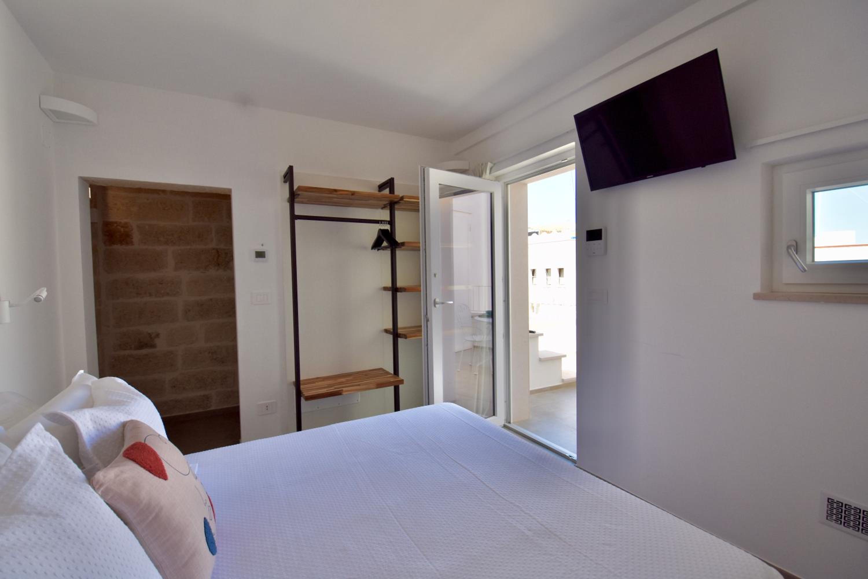 Bianca Suite & Room - Housea