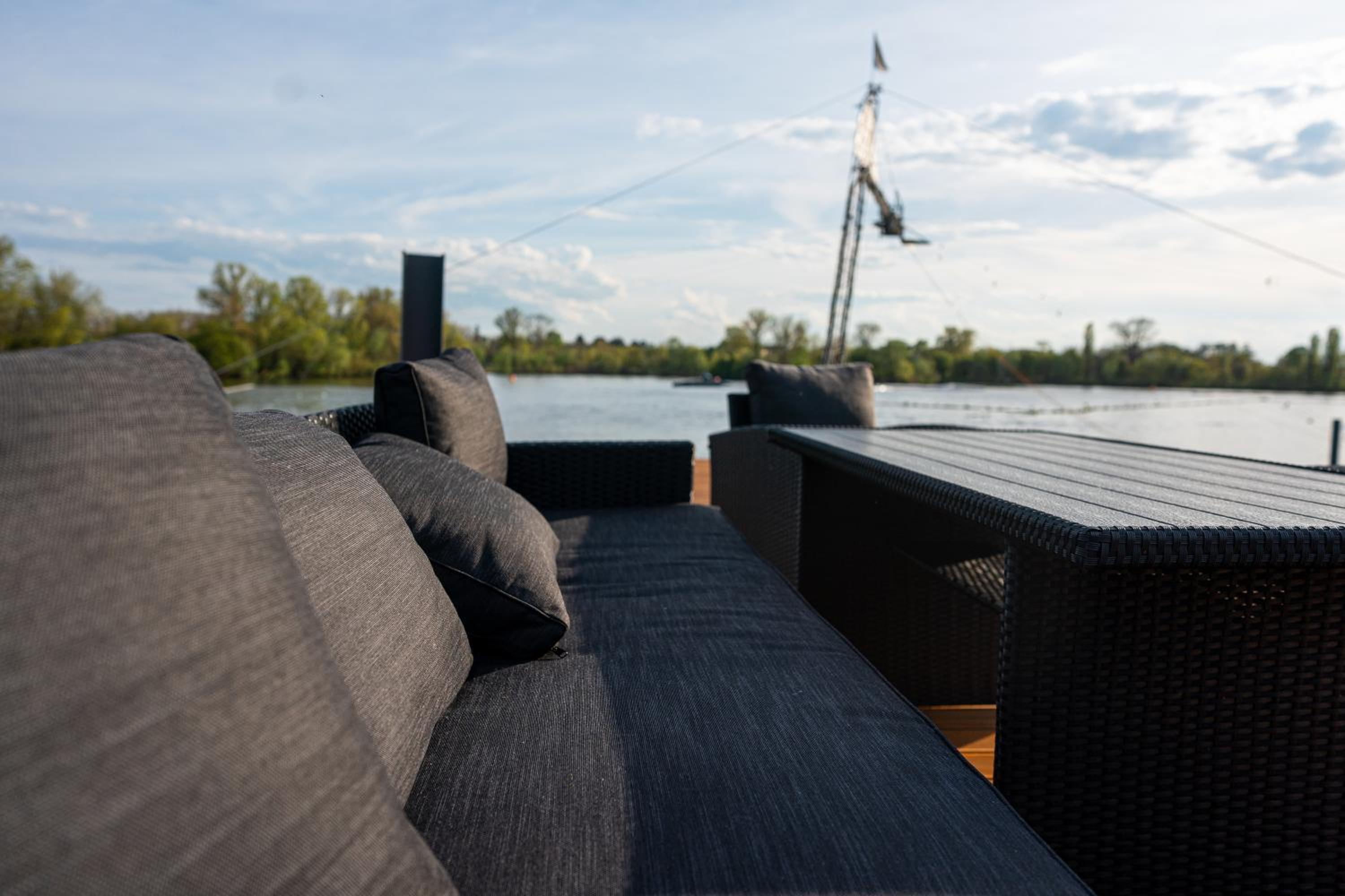 House Boat s výhledem na Wake Port