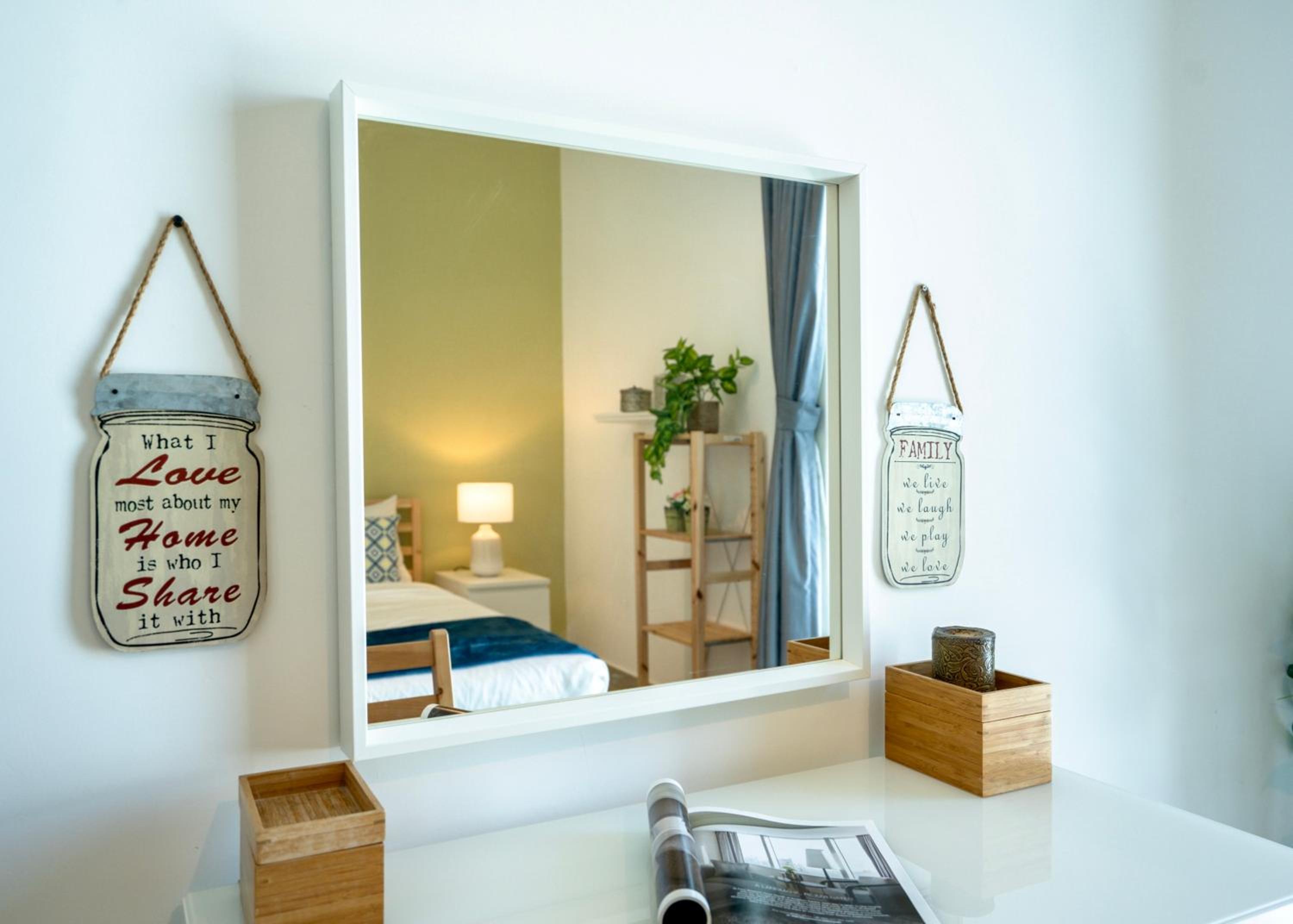 Maison Privee - Modern Yas Island Escape with Peaceful Canal Views