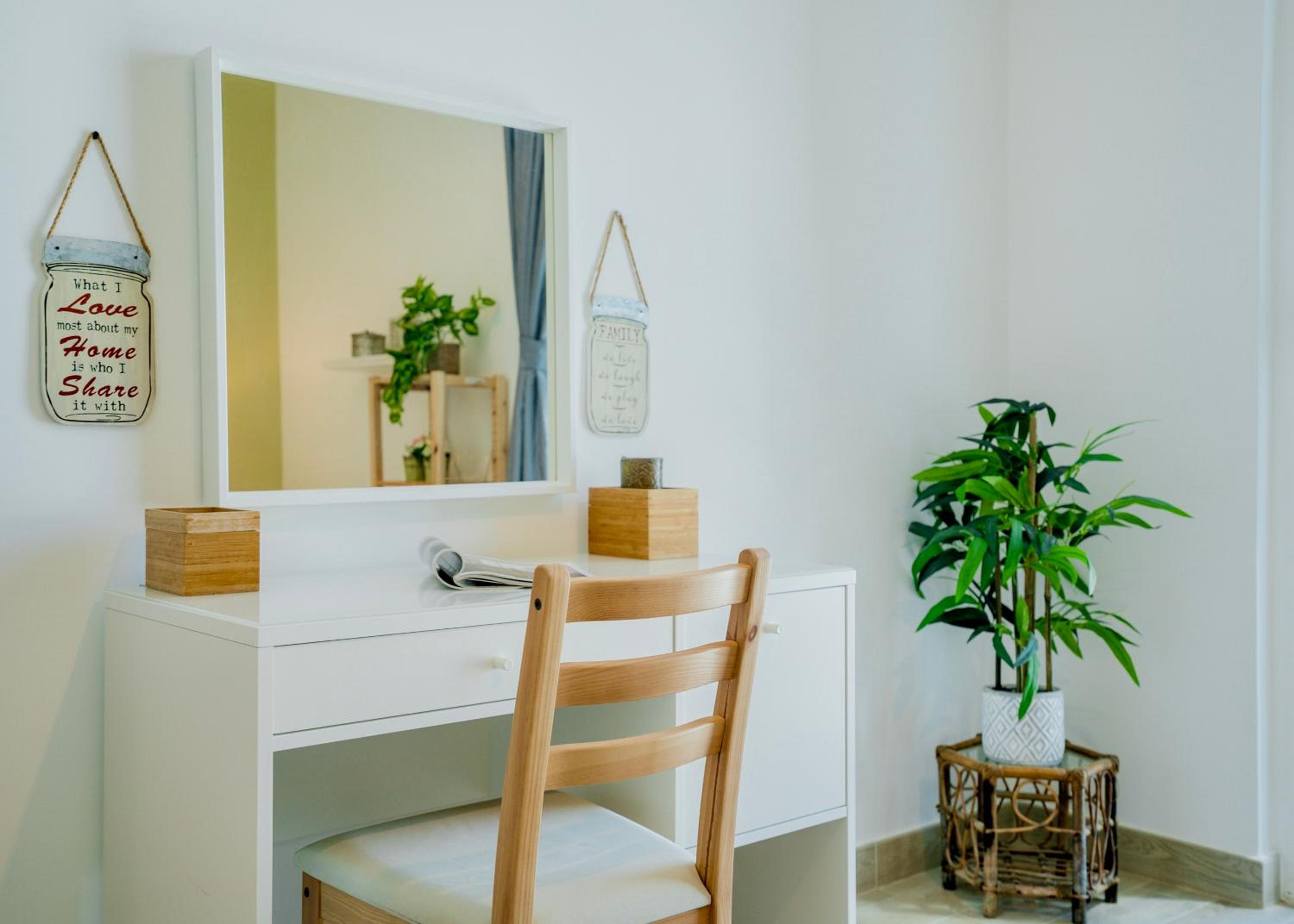 Maison Privee - Modern Yas Island Escape with Peaceful Canal Views