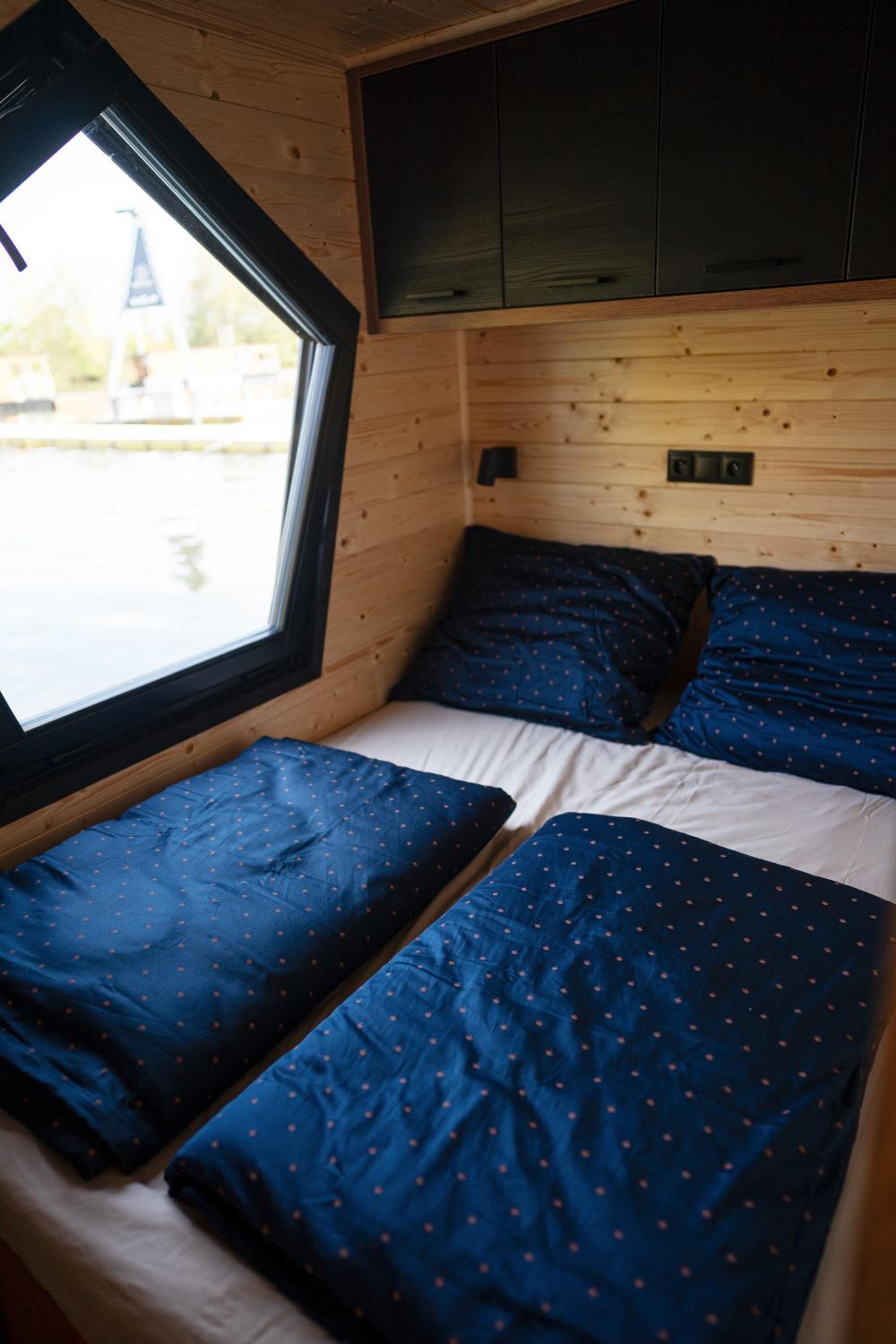 House Boat s výhledem na Wake Port